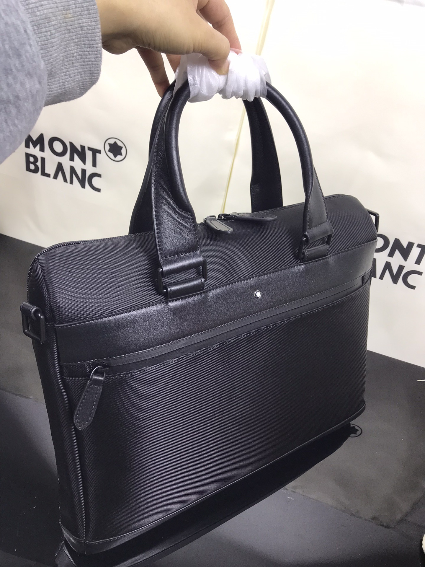 Montblanc 몽블랑 MB118246 서류가방 39cm 6