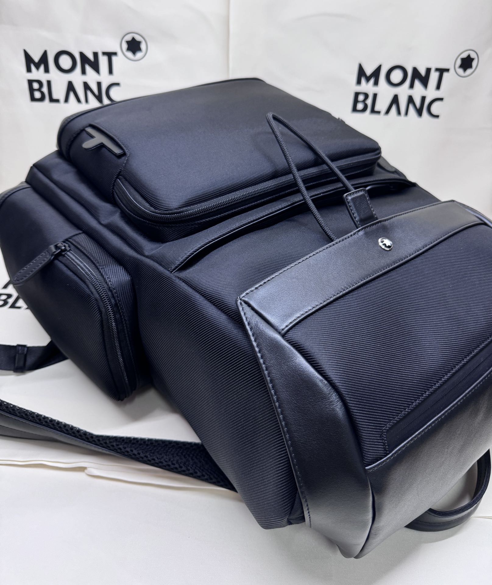 Montblanc 몽블랑 MB118259 백팩 42cm 14