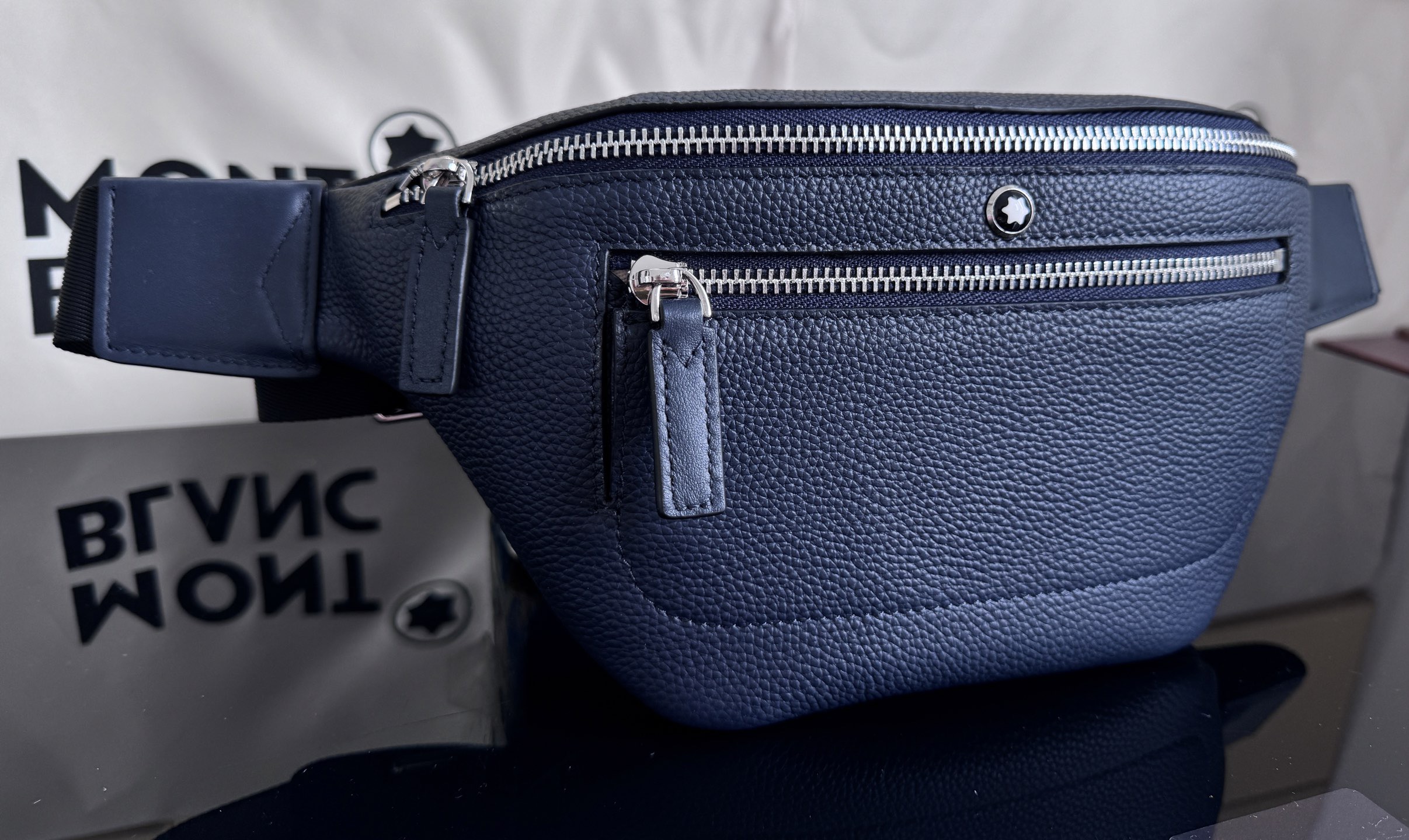 MontBlanc 몽블랑 웨이스트백 30cm 5