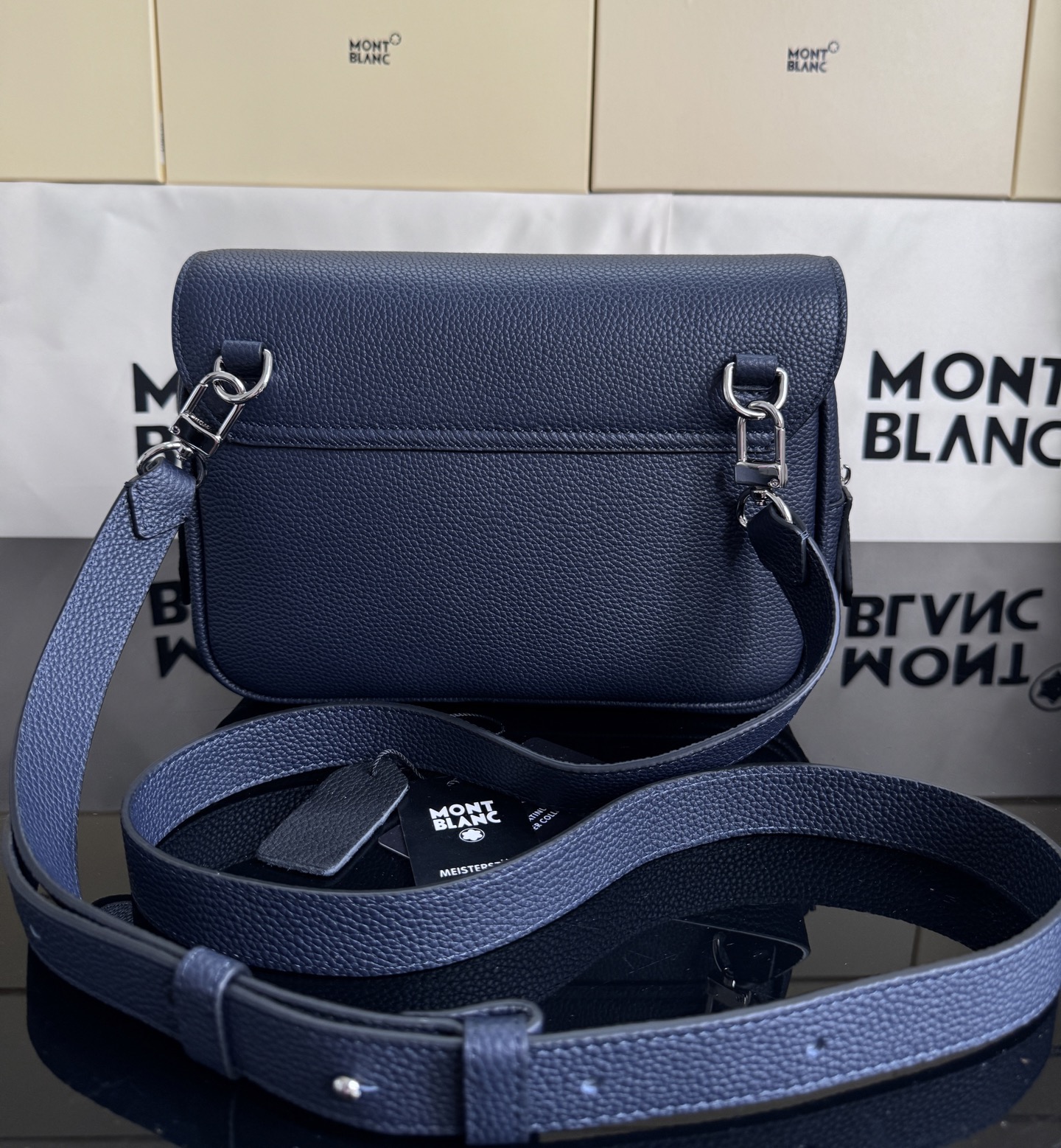 Montblanc 몽블랑 크로스바디백 24cm 5