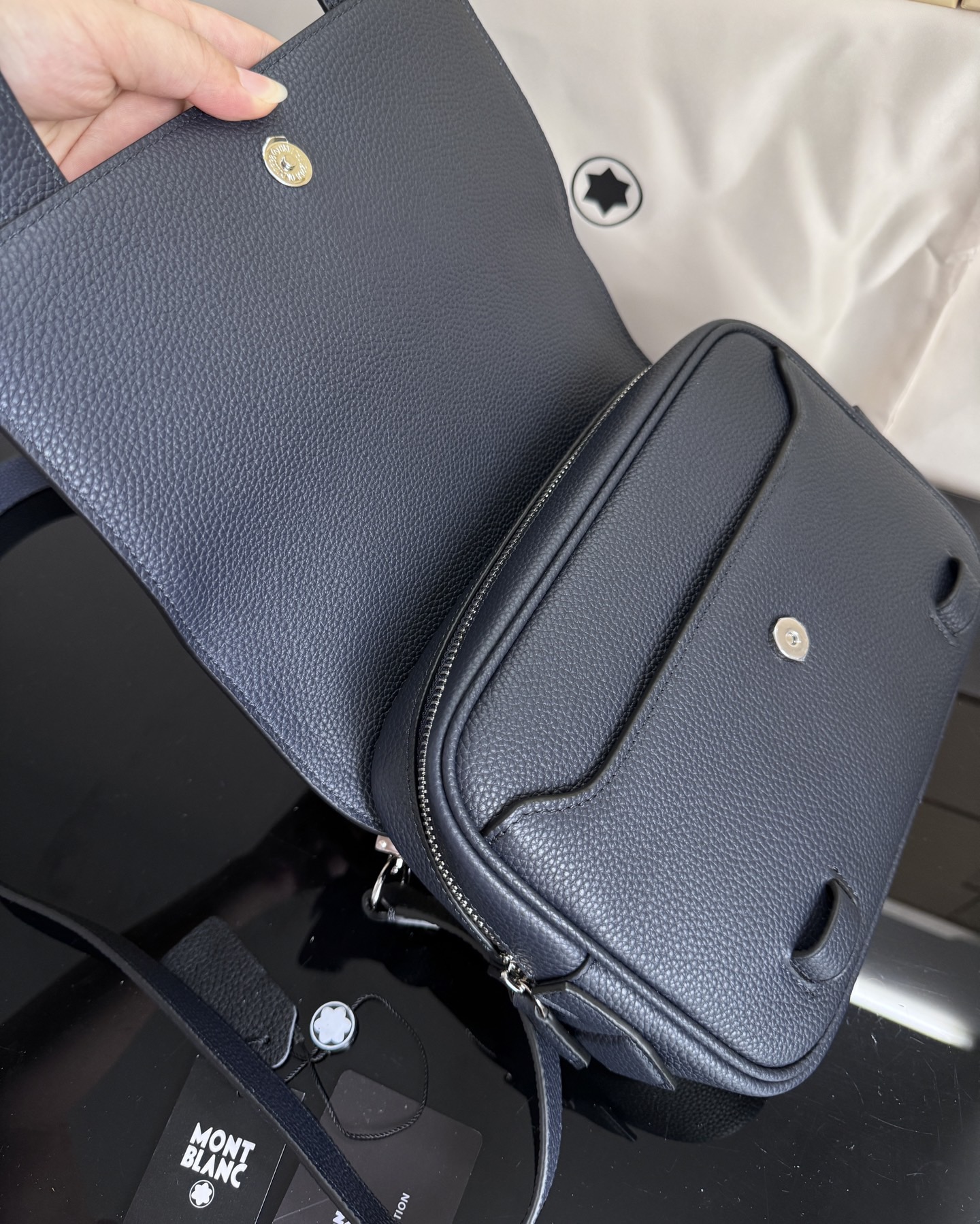 Montblanc 몽블랑 크로스바디백 24cm 7