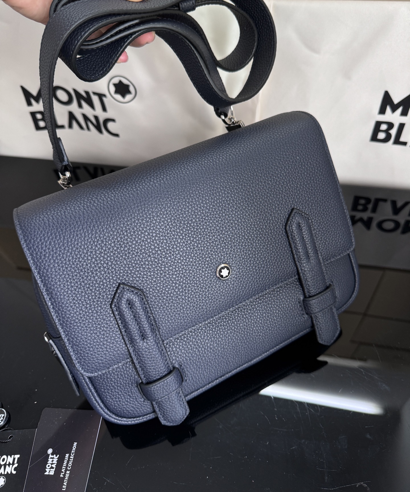 Montblanc 몽블랑 크로스바디백 24cm 8