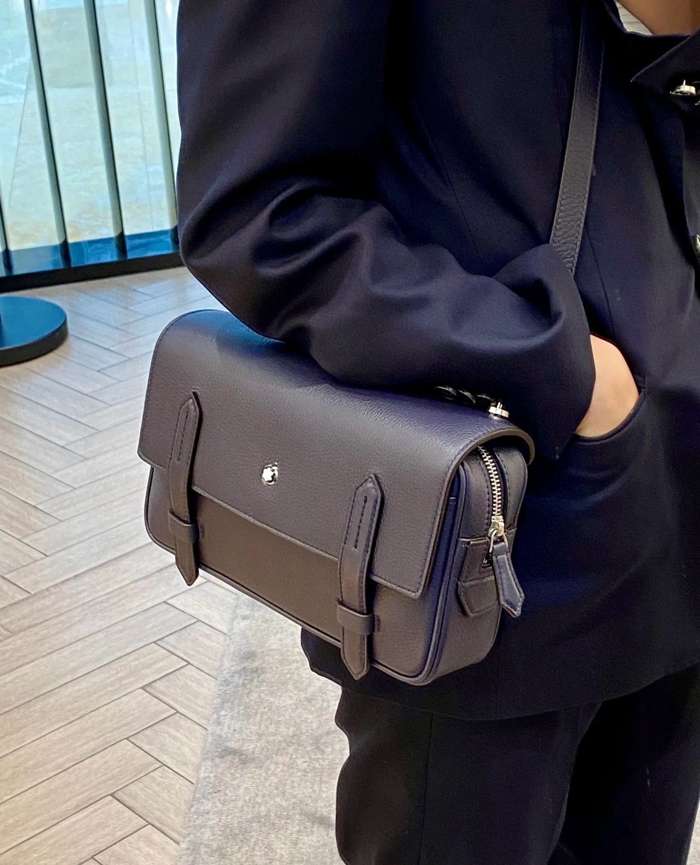 Montblanc 몽블랑 크로스바디백 24cm 12