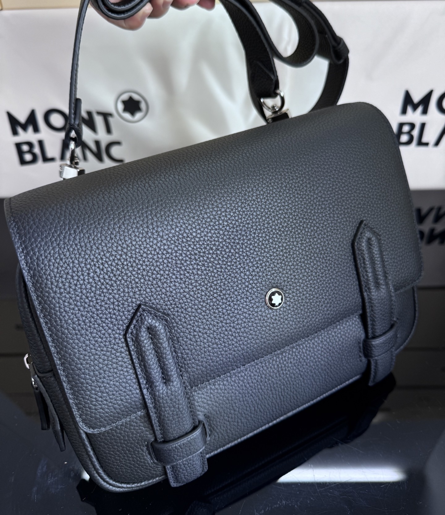 Montblanc 몽블랑 크로스바디백 24cm 17