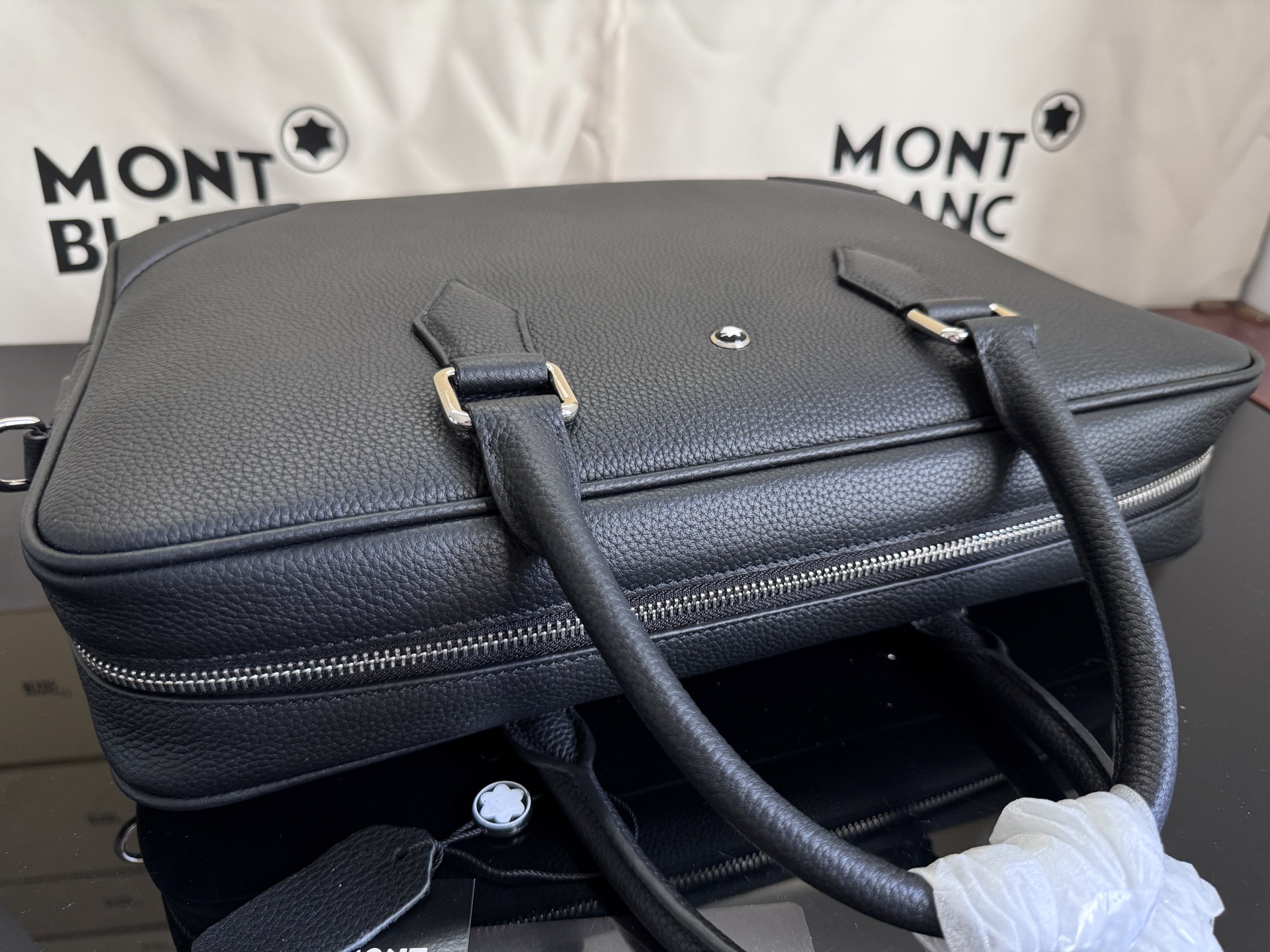 MontBlanc 몽블랑 소프트 그레인 레더 서류가방 37.5cm 10