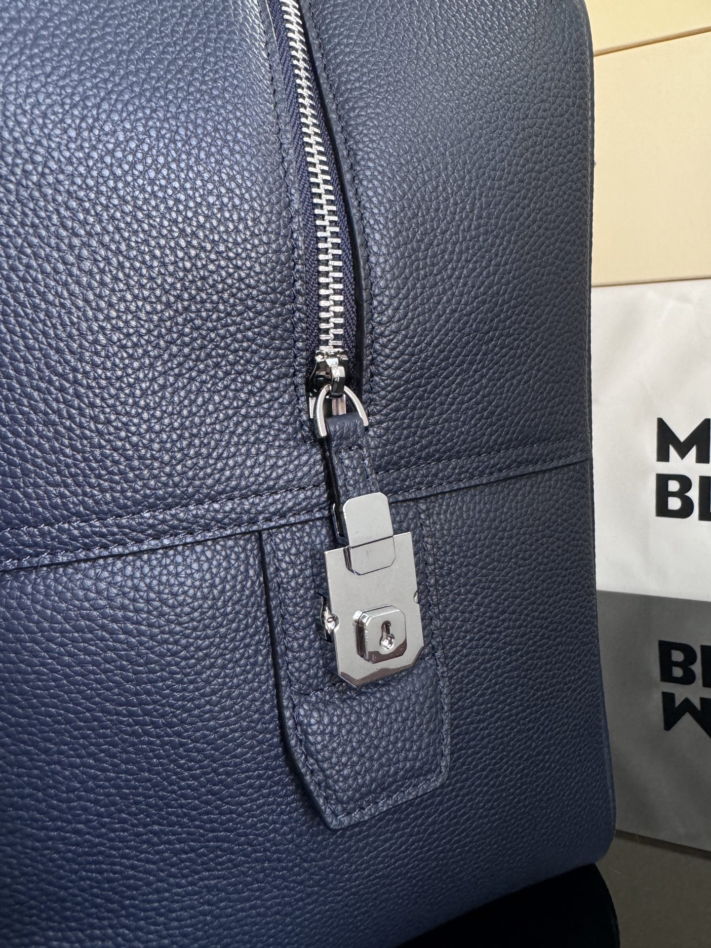 Montblanc 몽블랑 소프트 그레인 레더 서류가방 45.5cm 17