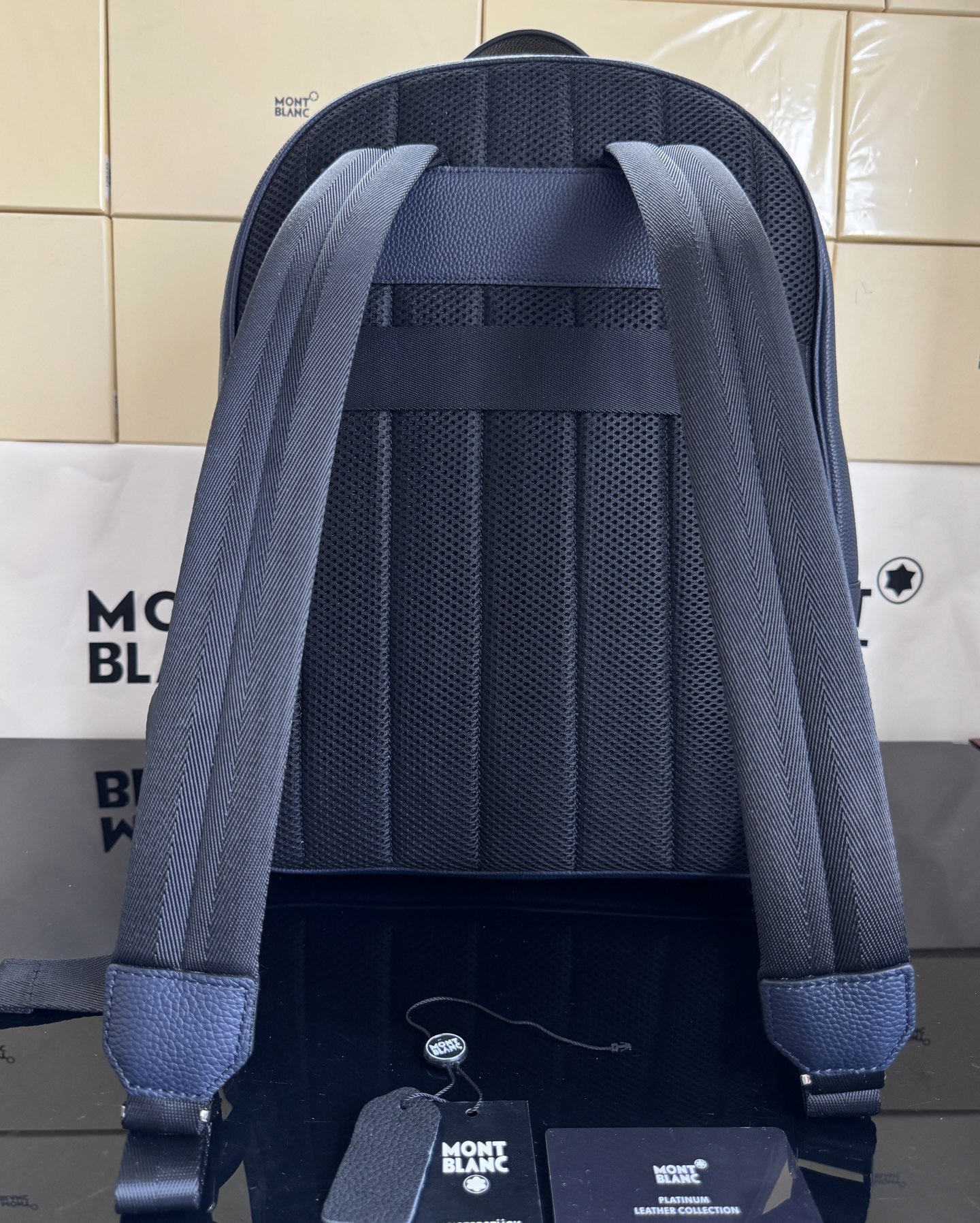 MONTBLANC 몽블랑 소프트 그레인 백팩 42cm 9