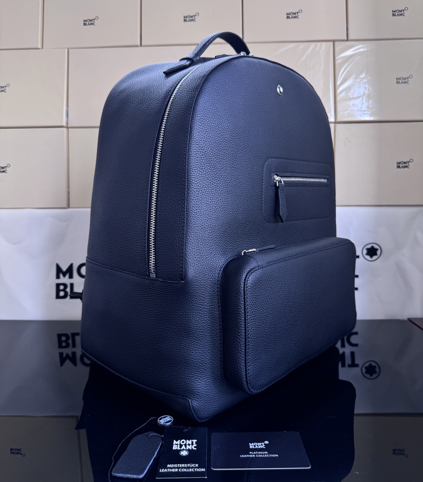MONTBLANC 몽블랑 소프트 그레인 백팩 42cm 15
