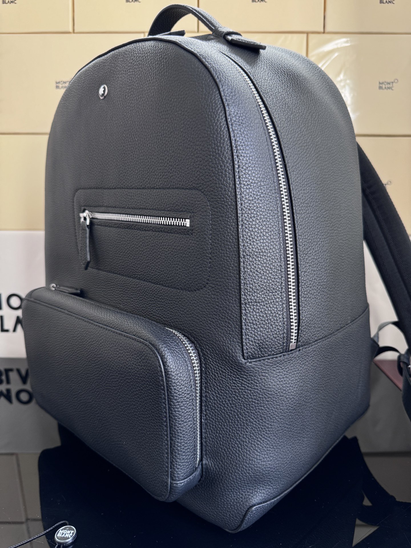 MONTBLANC 몽블랑 소프트 그레인 백팩 42cm 18