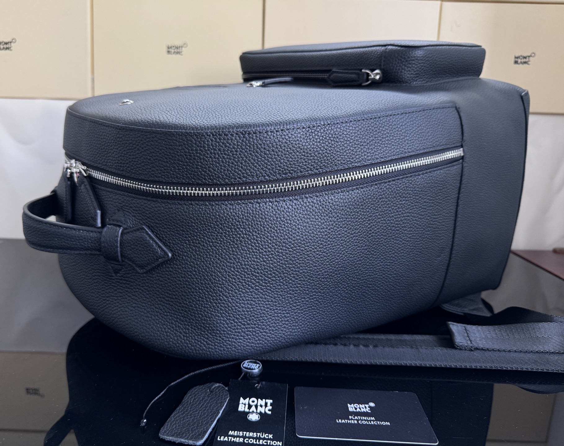 MONTBLANC 몽블랑 소프트 그레인 백팩 42cm 20