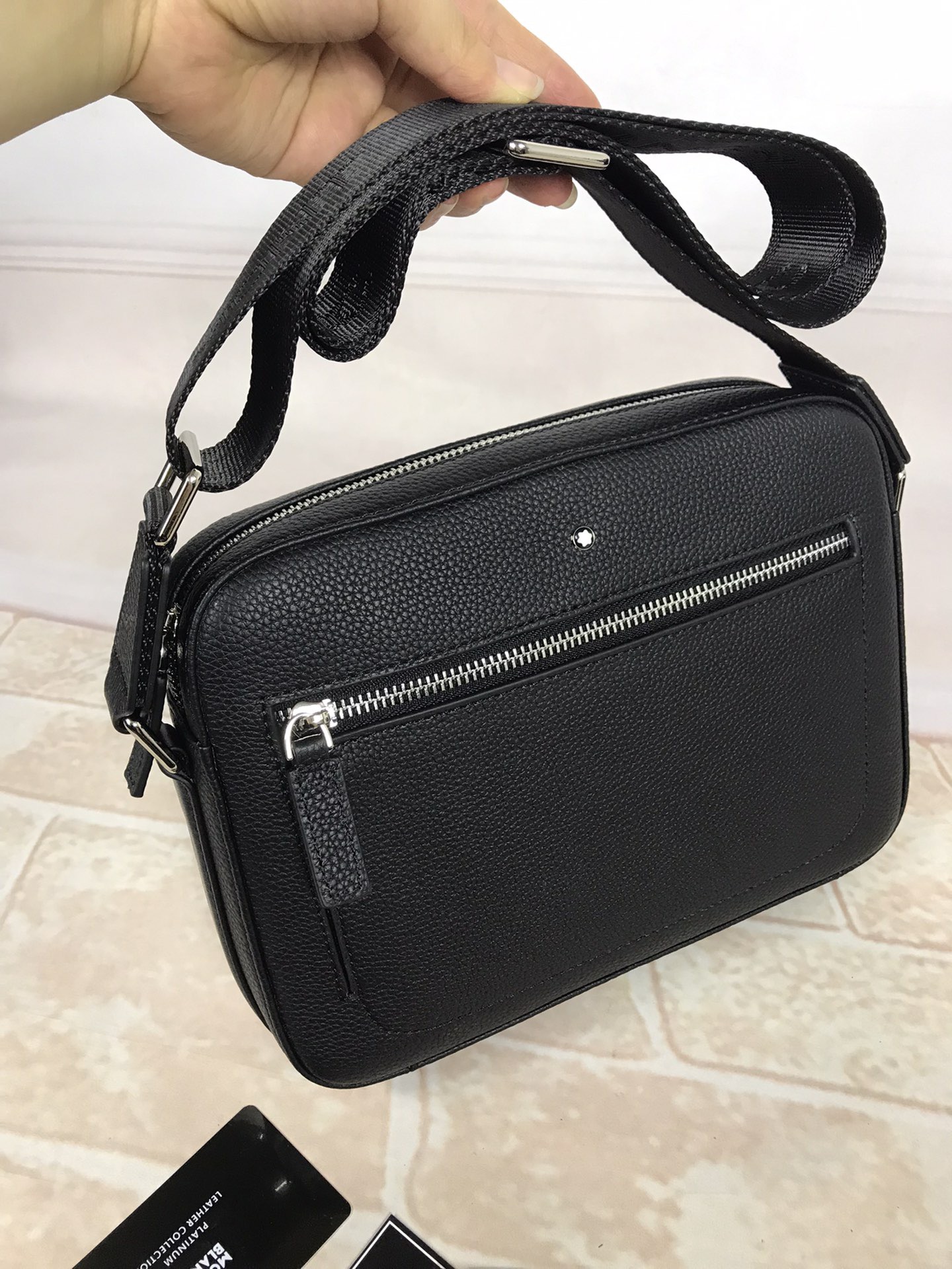 Montblanc 몽블랑 소프트 그레인 메신저백 25cm 5