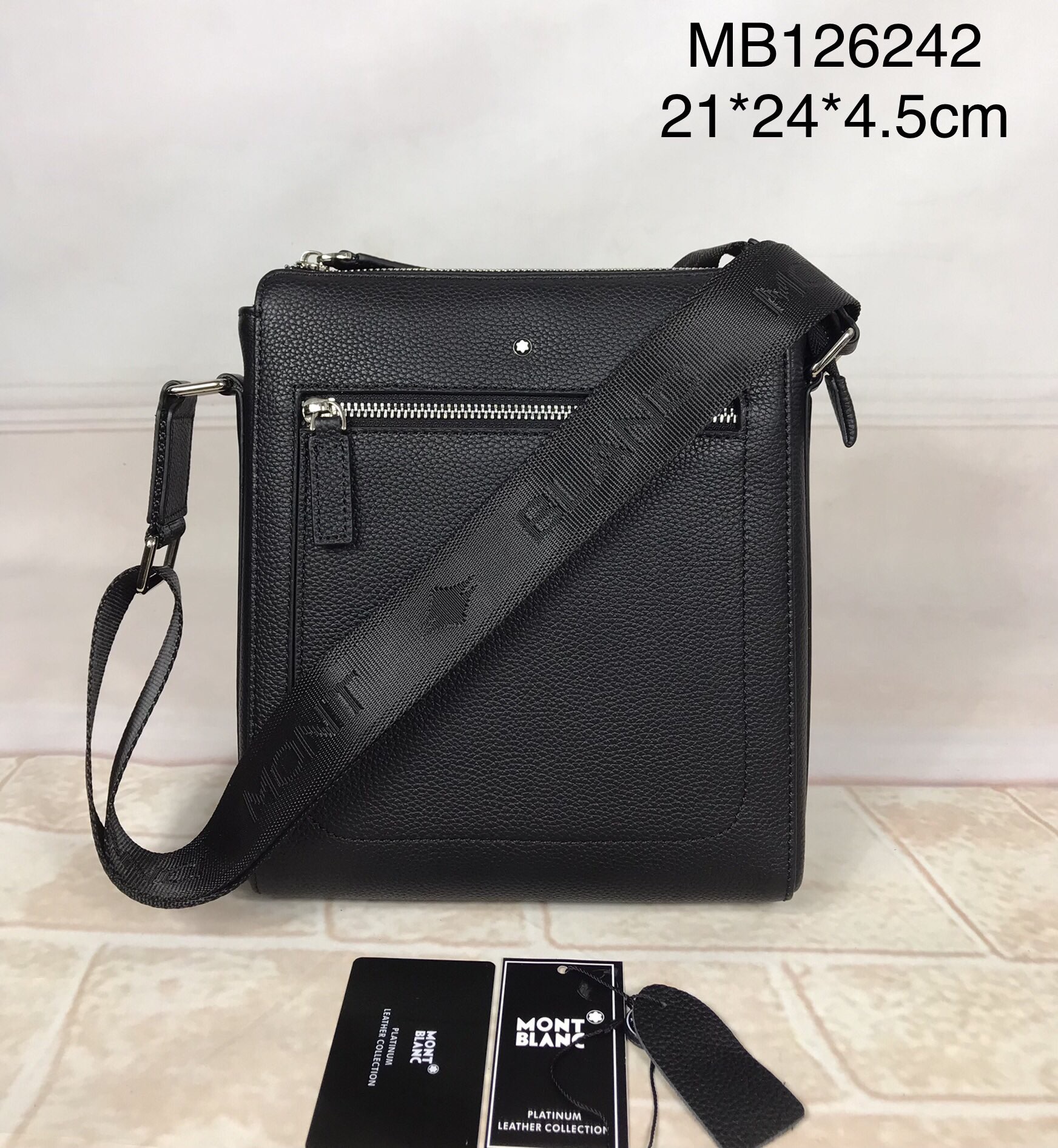 MontBlanc 몽블랑 MB126242 메신저백 21cm 6