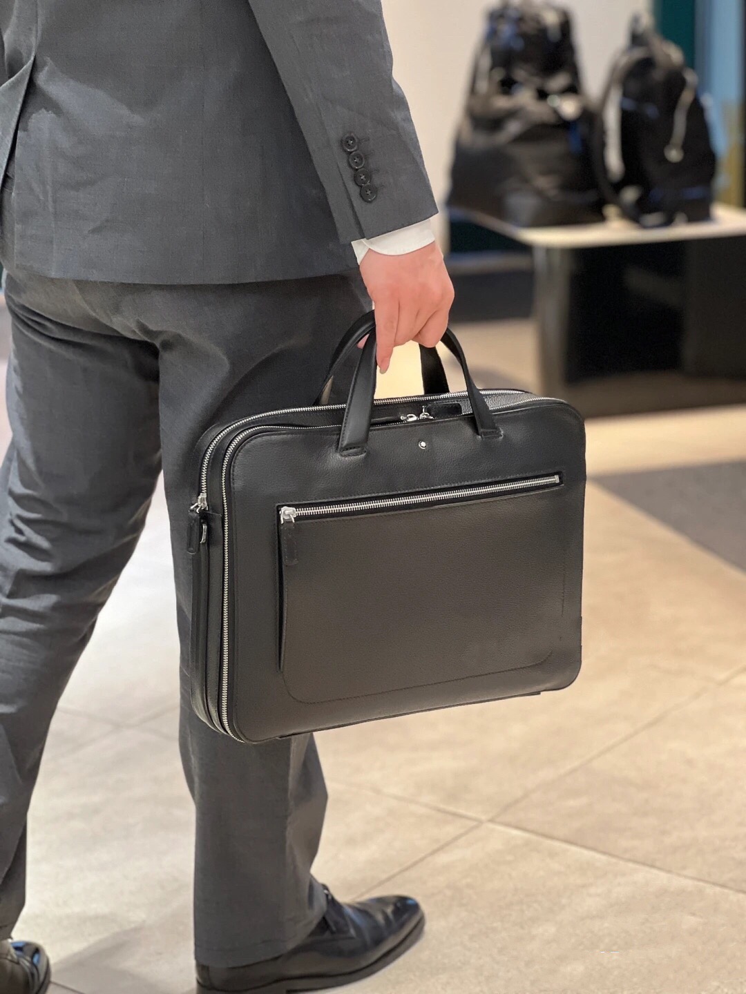 Montblanc 몽블랑 MB127936 블랙 서류가방 38cm 1