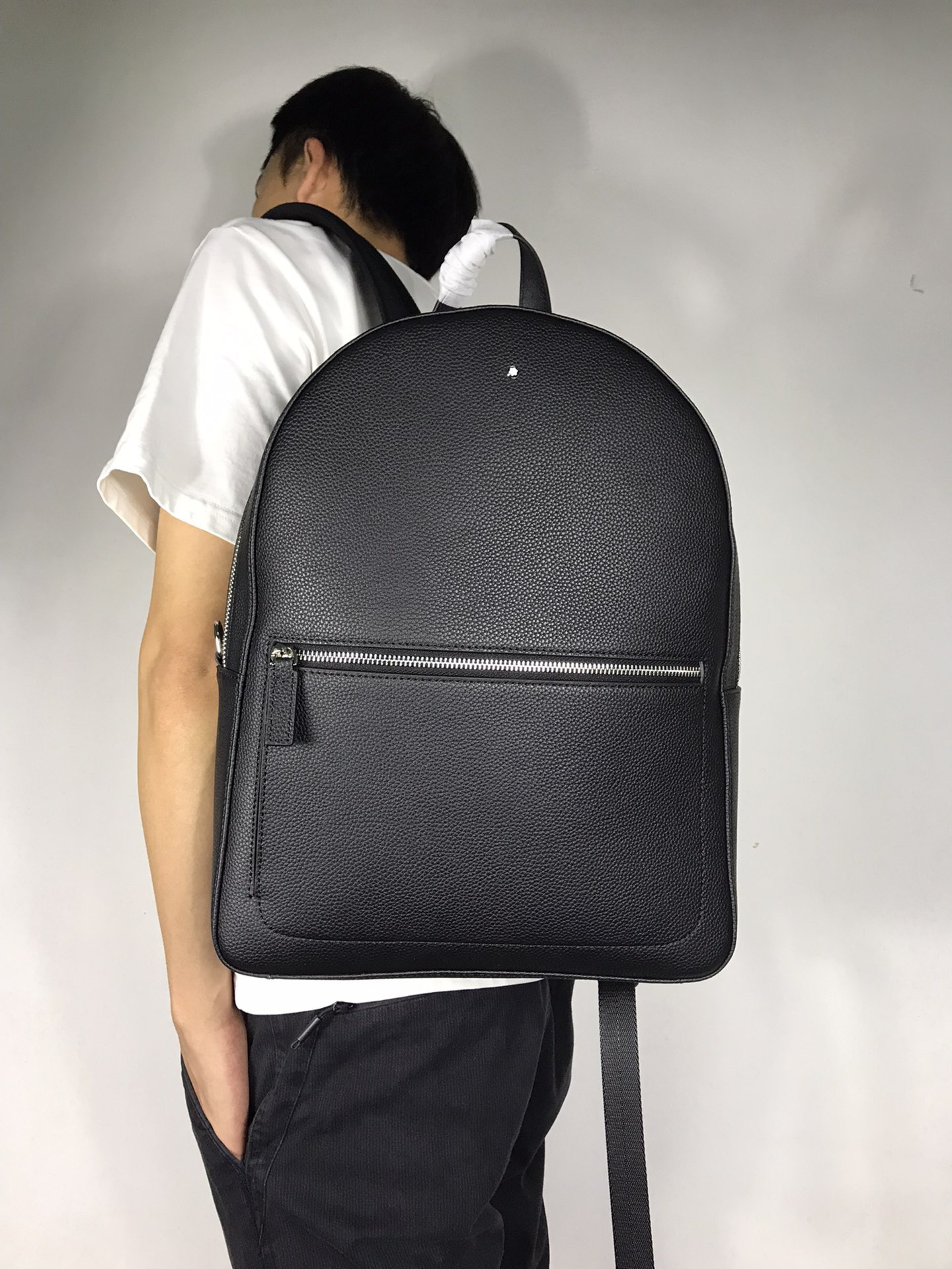 Montblanc 몽블랑 소프트 그레인 백팩 30cm 8