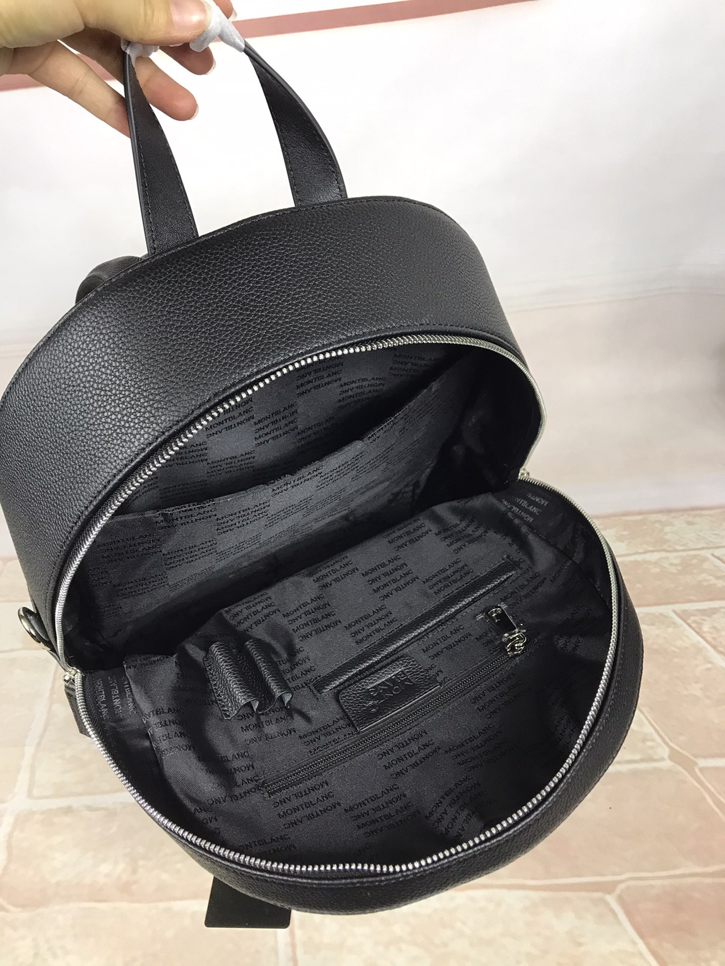 Montblanc 몽블랑 소프트 그레인 백팩 30cm 17