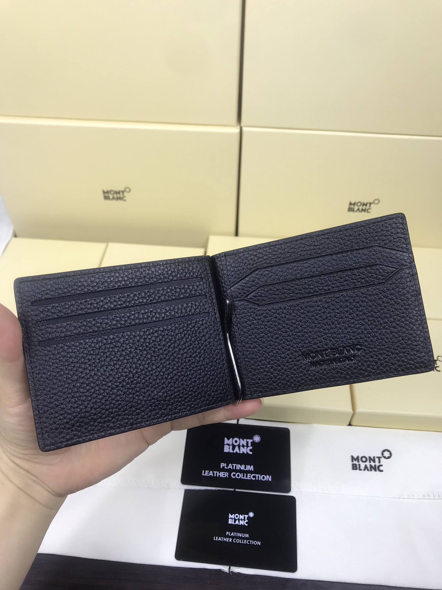 MONTBLANC 몽블랑 블랙 가죽 지갑 3