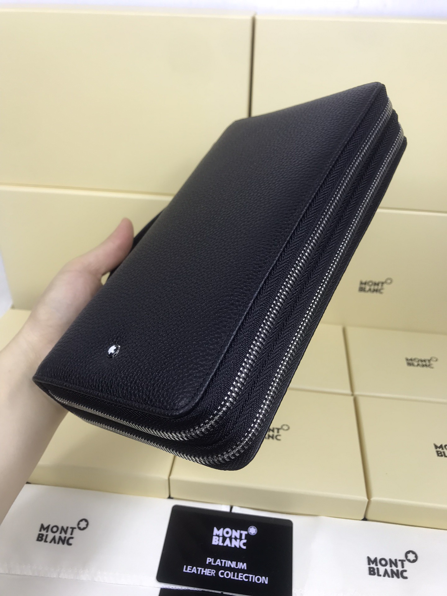 MONTBLANC 몽블랑 소프트 그레인 클러치백 23츠 4