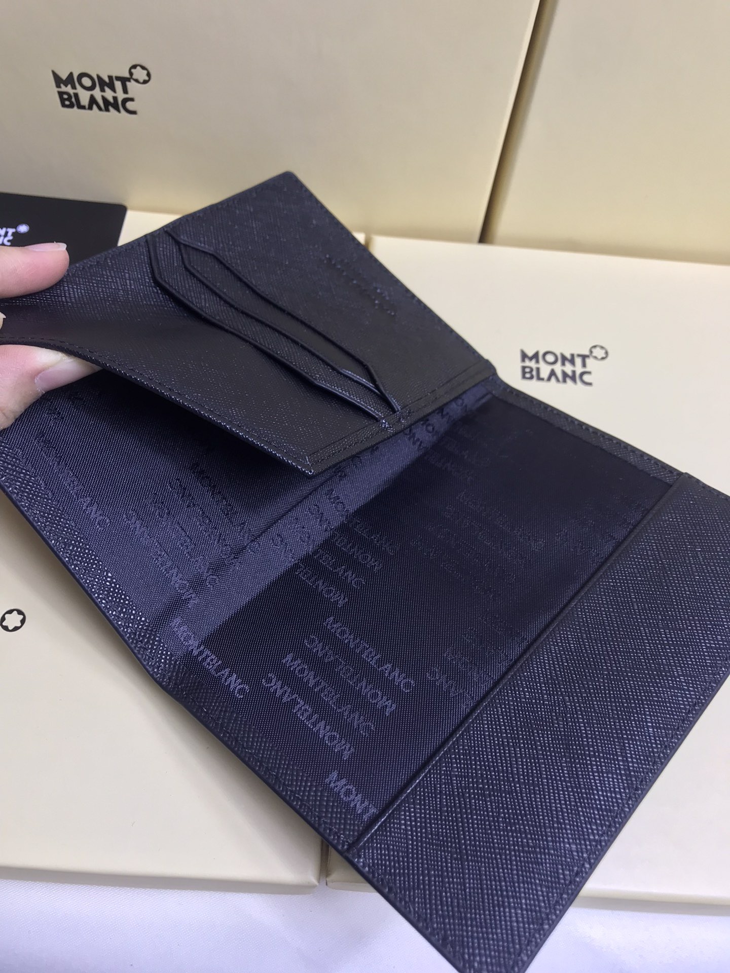 Montblanc 몽블랑 여권지갑 10