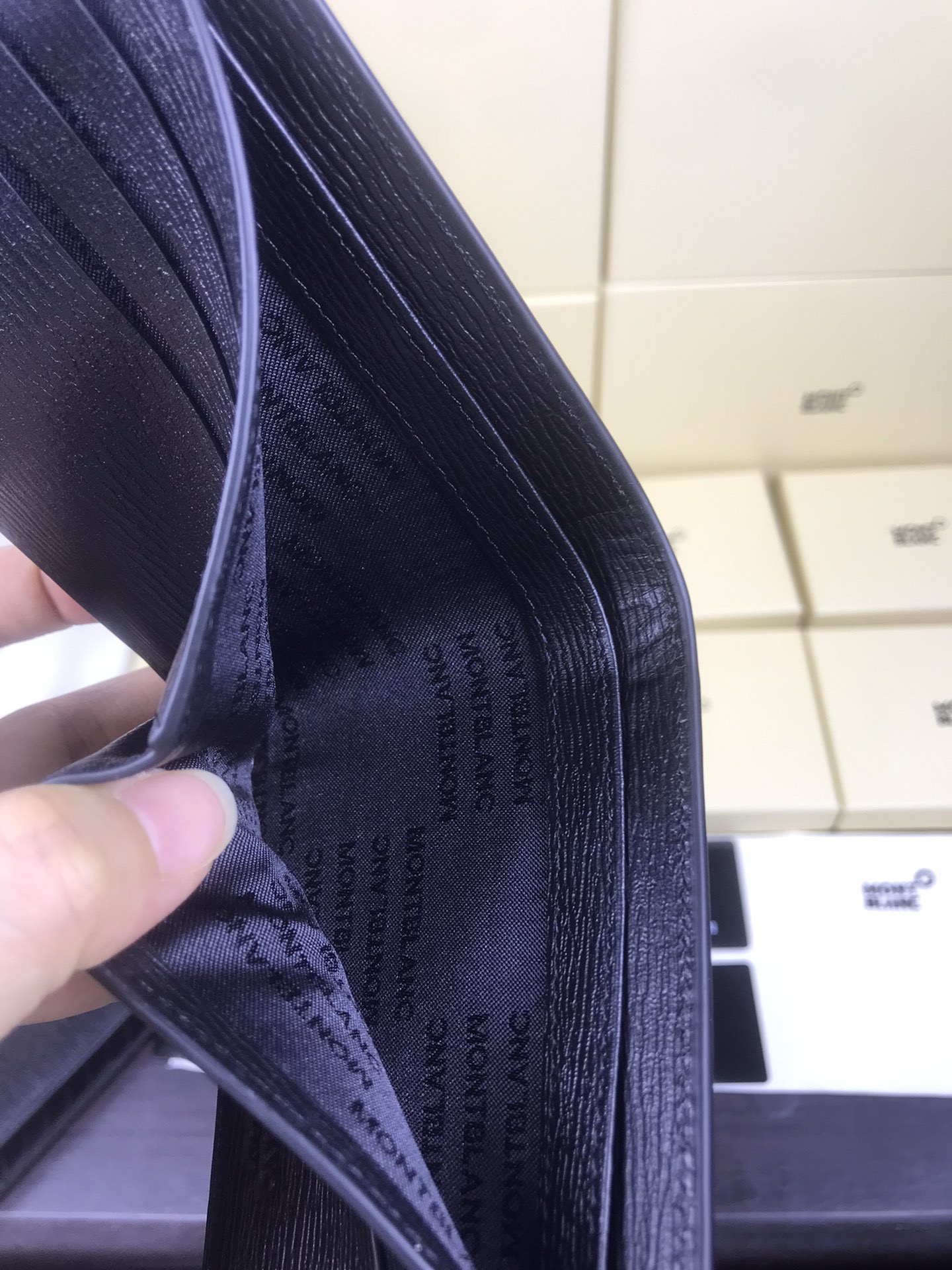 Montblanc 몽블랑 4810 시리즈 반지갑 11