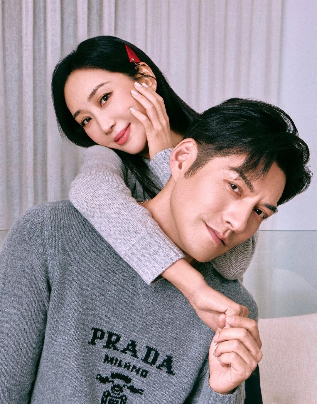 PRADA 프라다 2025FW 라운드 니트 1