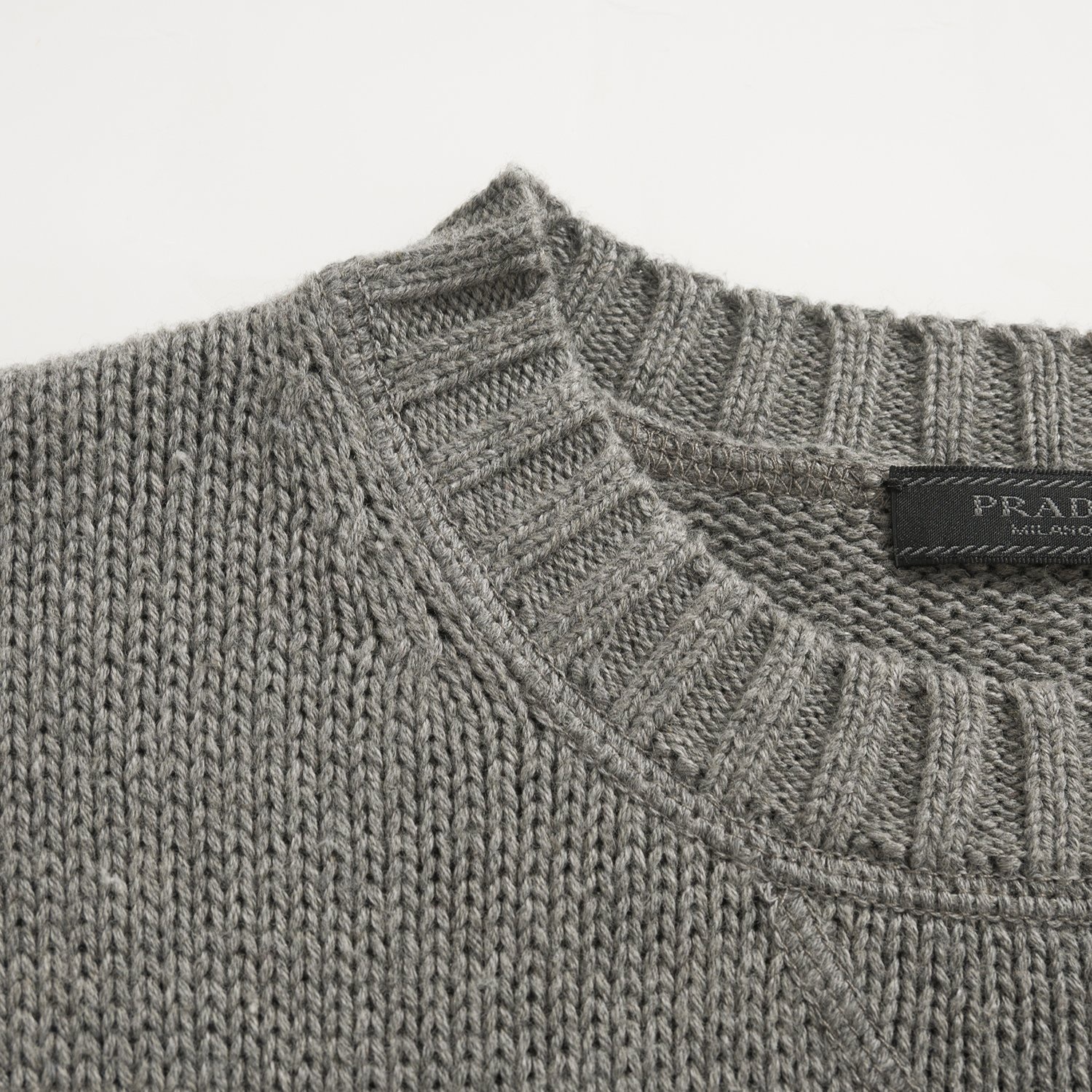 PRADA 프라다 2025FW 라운드 니트 8