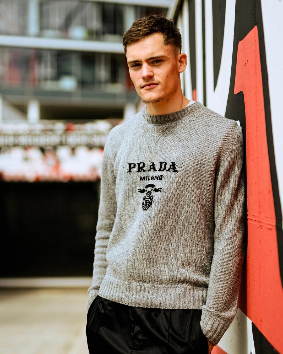 PRADA 프라다 2025FW 라운드 니트 2