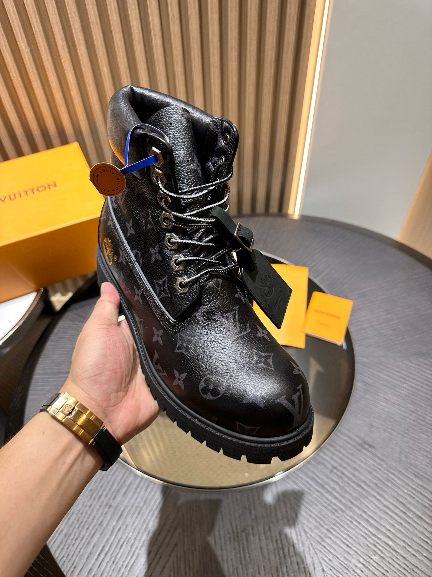 Louis Vuitton 루이비통 Ranger 모노그램 부츠 5