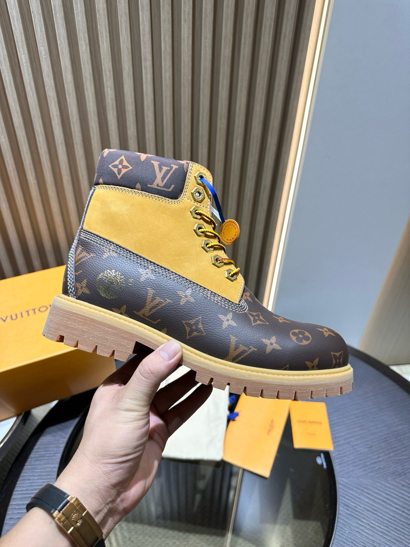 Louis Vuitton 루이비통 Ranger 모노그램 부츠 5
