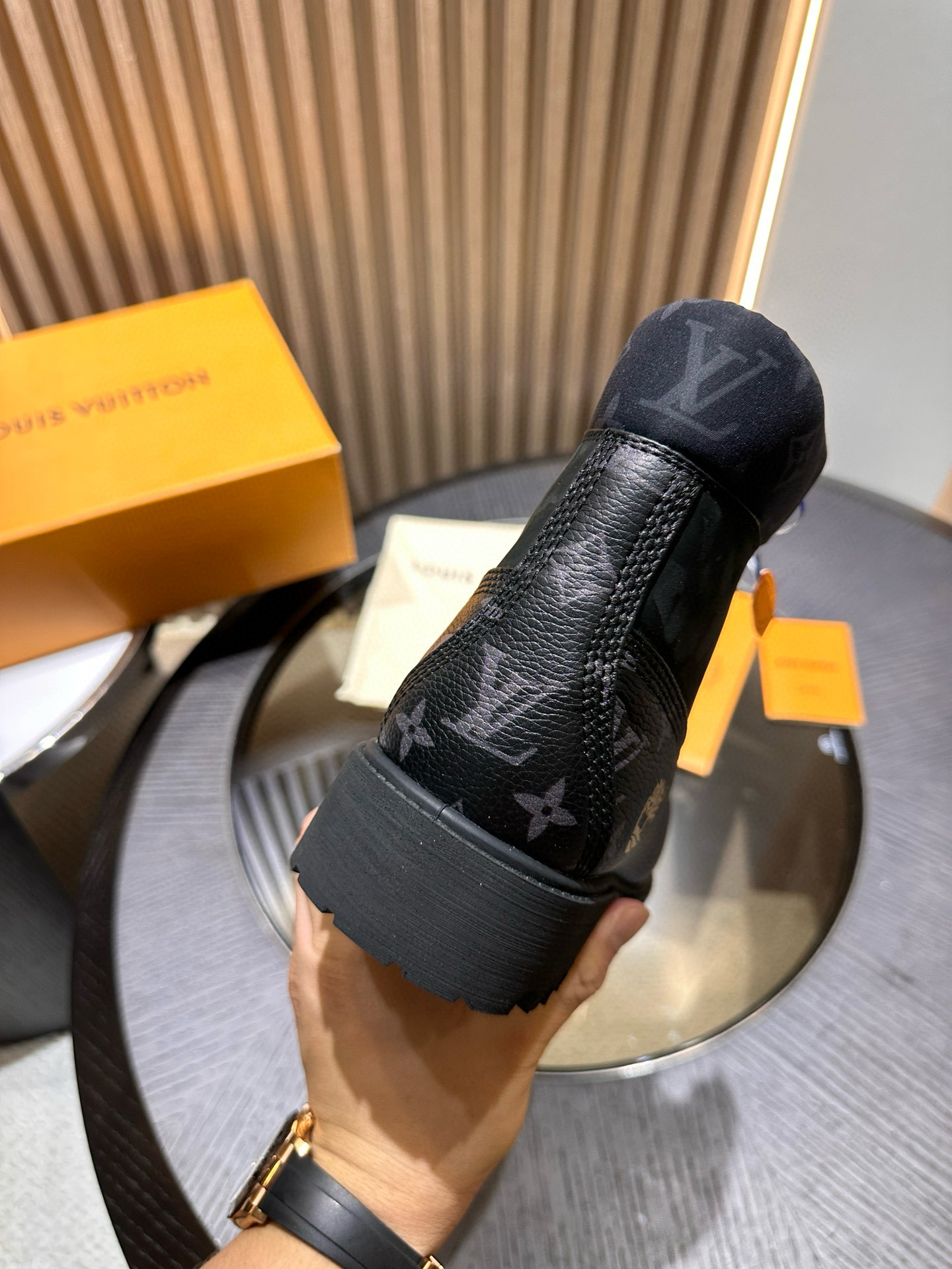 Louis Vuitton 루이비통 Ranger 모노그램 부츠 6