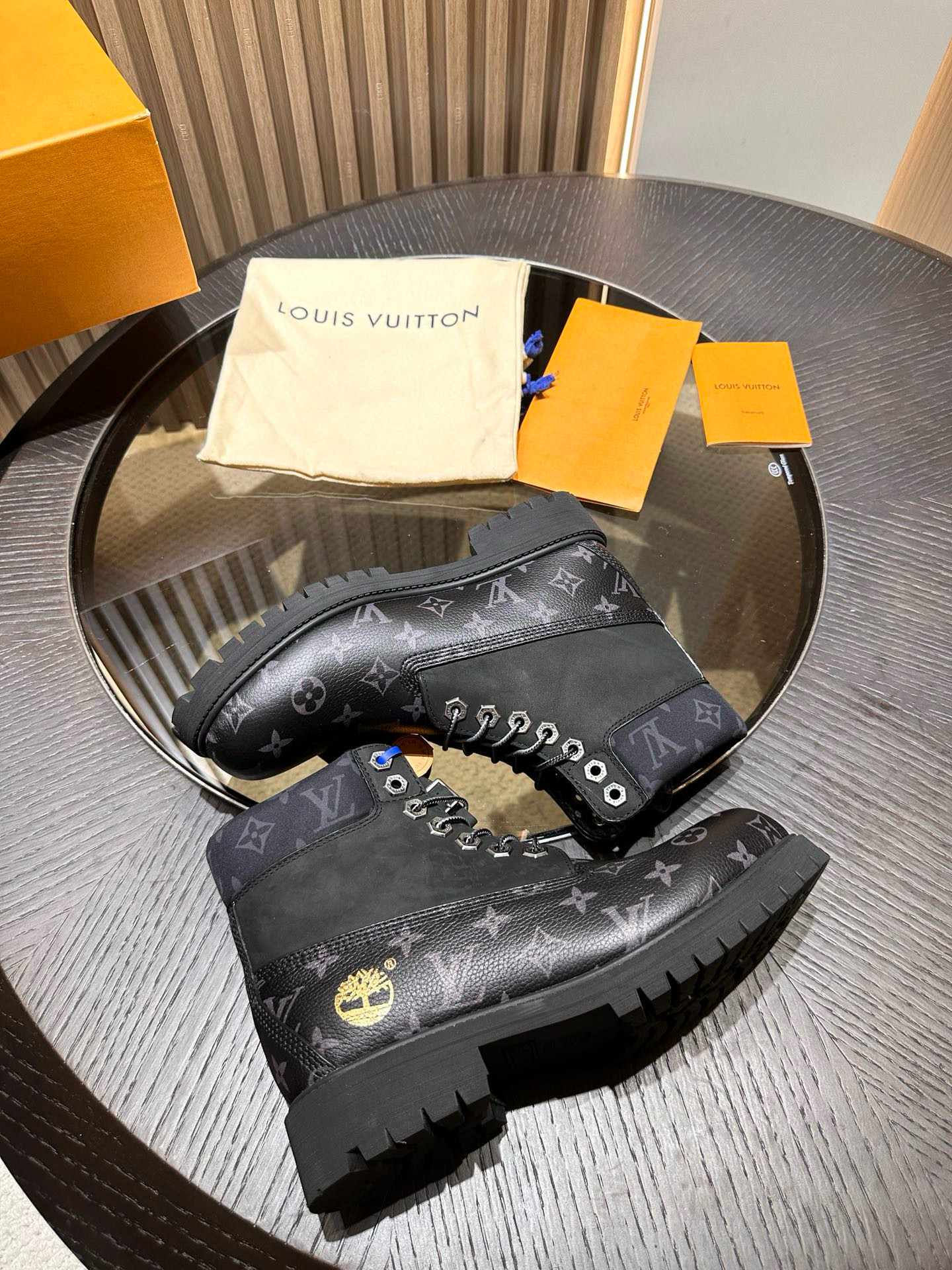 Louis Vuitton 루이비통 Ranger 모노그램 부츠 8