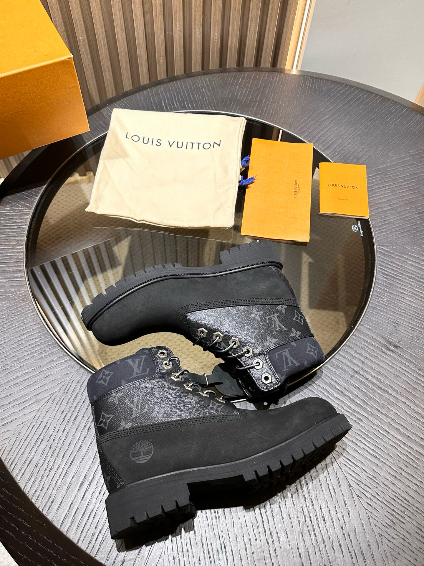 Louis Vuitton 루이비통 Ranger 모노그램 부츠 8