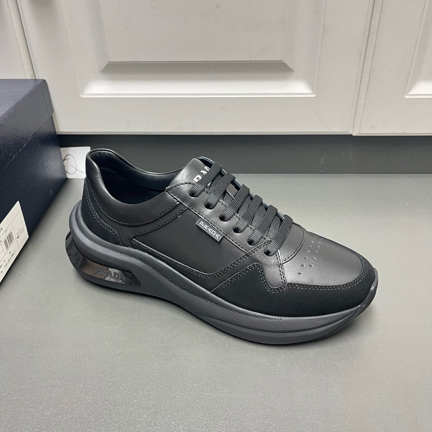 Prada 프라다 남성 신형 소가죽 캐주얼 스니커즈  5