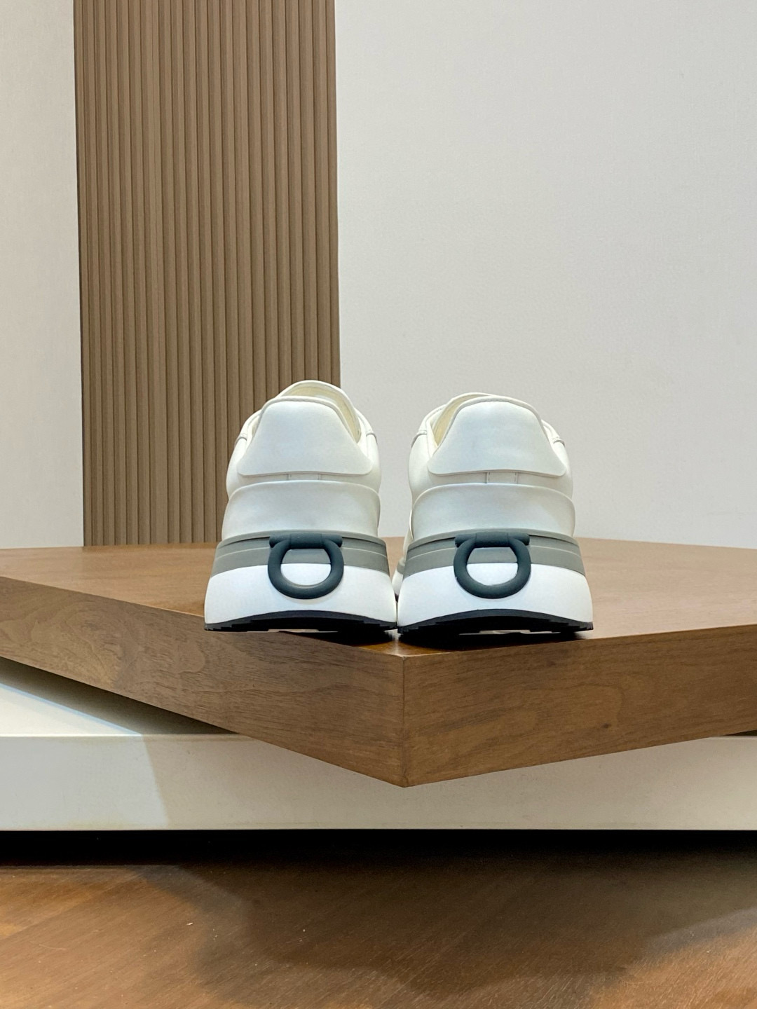 Ferragamo 페라가모 남성 신형 소가죽 캐주얼 스니커즈 8