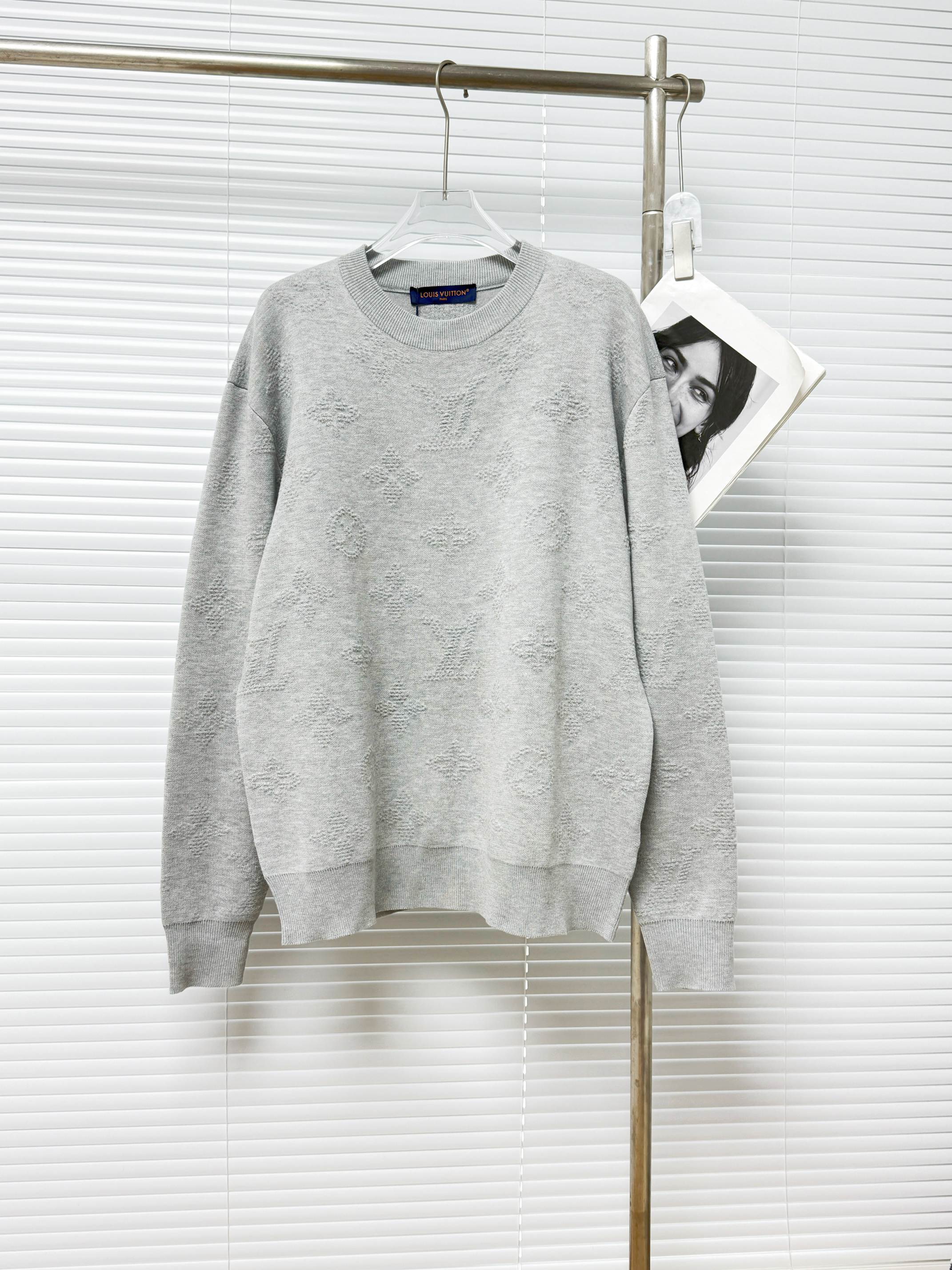 LOUIS VUITTON 루이비통 Safari 모노그램 코튼 니트 스웨터 2