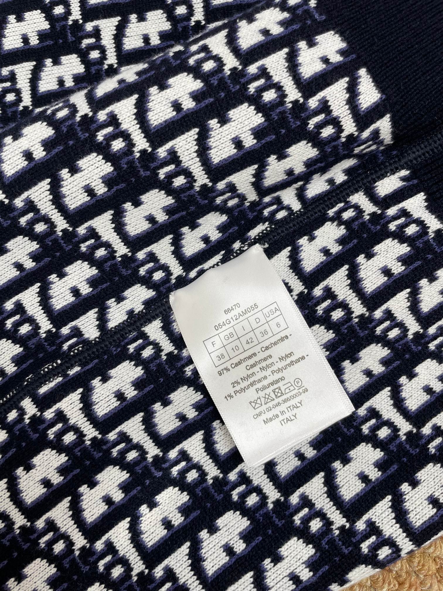 Dior 디올 자카드 로고 양면 후드 니트 집업 15