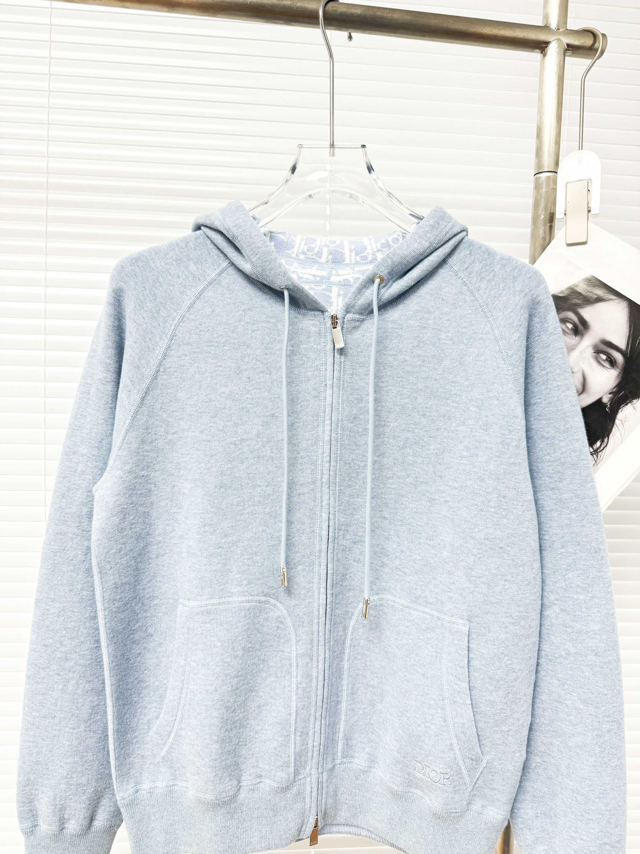 Dior 디올 가을겨울 로고 디테일 실크 블렌드 후드 맨투맨 14