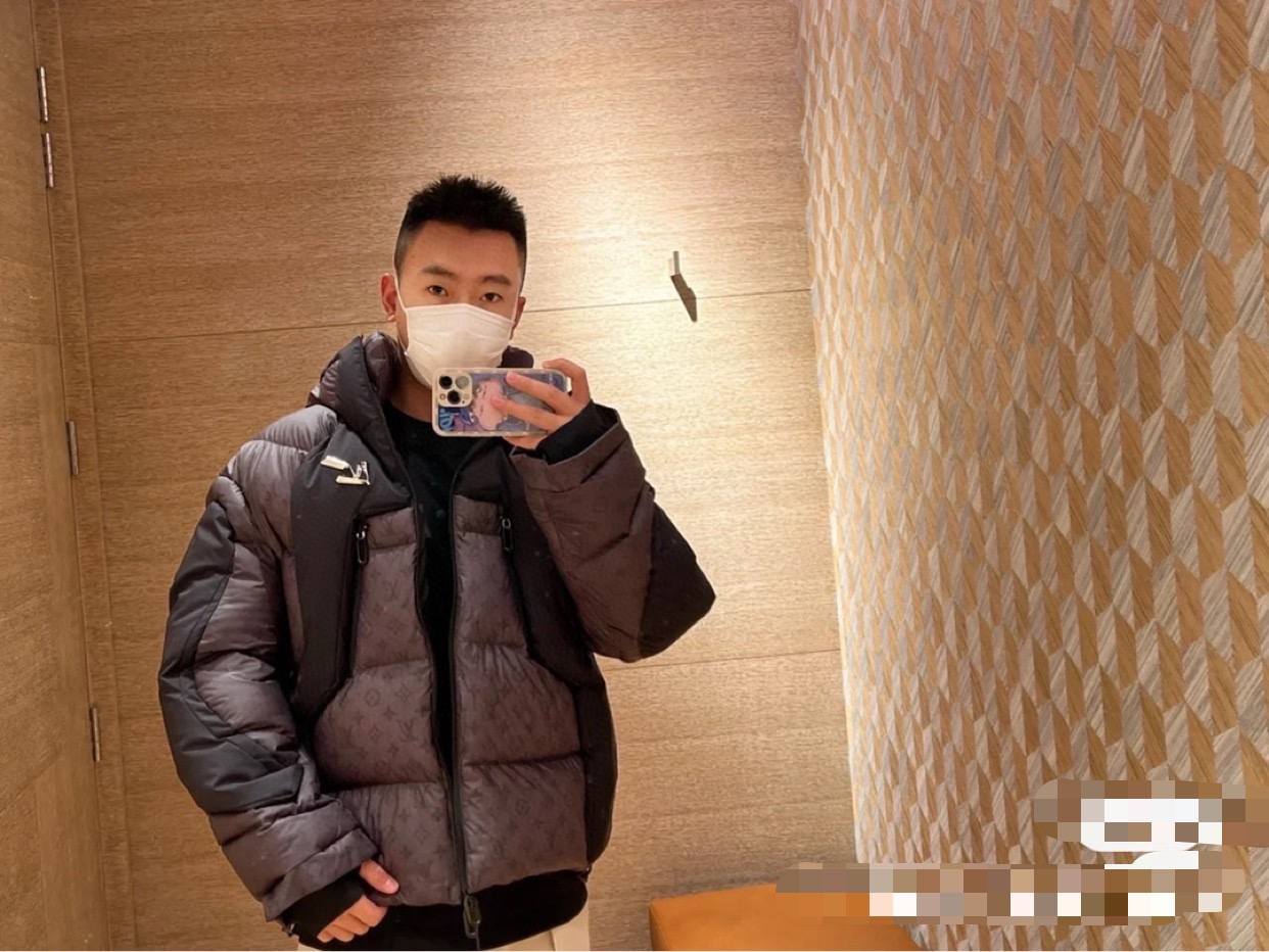 LOUIS VUITTON 루이비통 온감 블랙 테크놀로지 체온변색 다운패딩 8