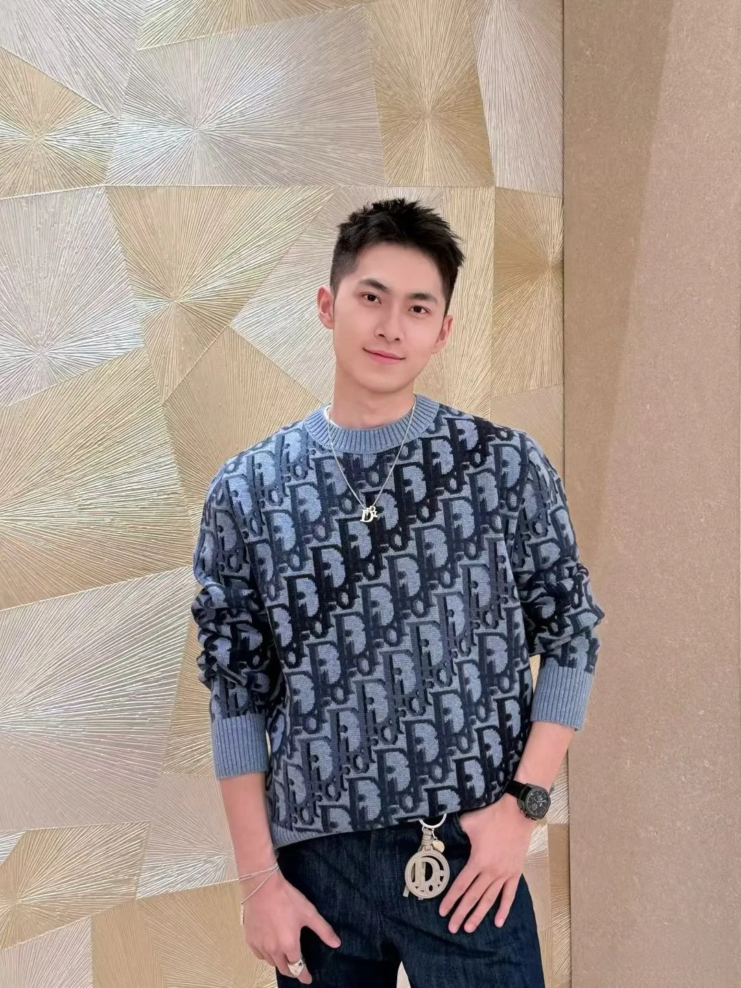 Dior 디올 로고 그래픽 라운드 니트 스웨터 3