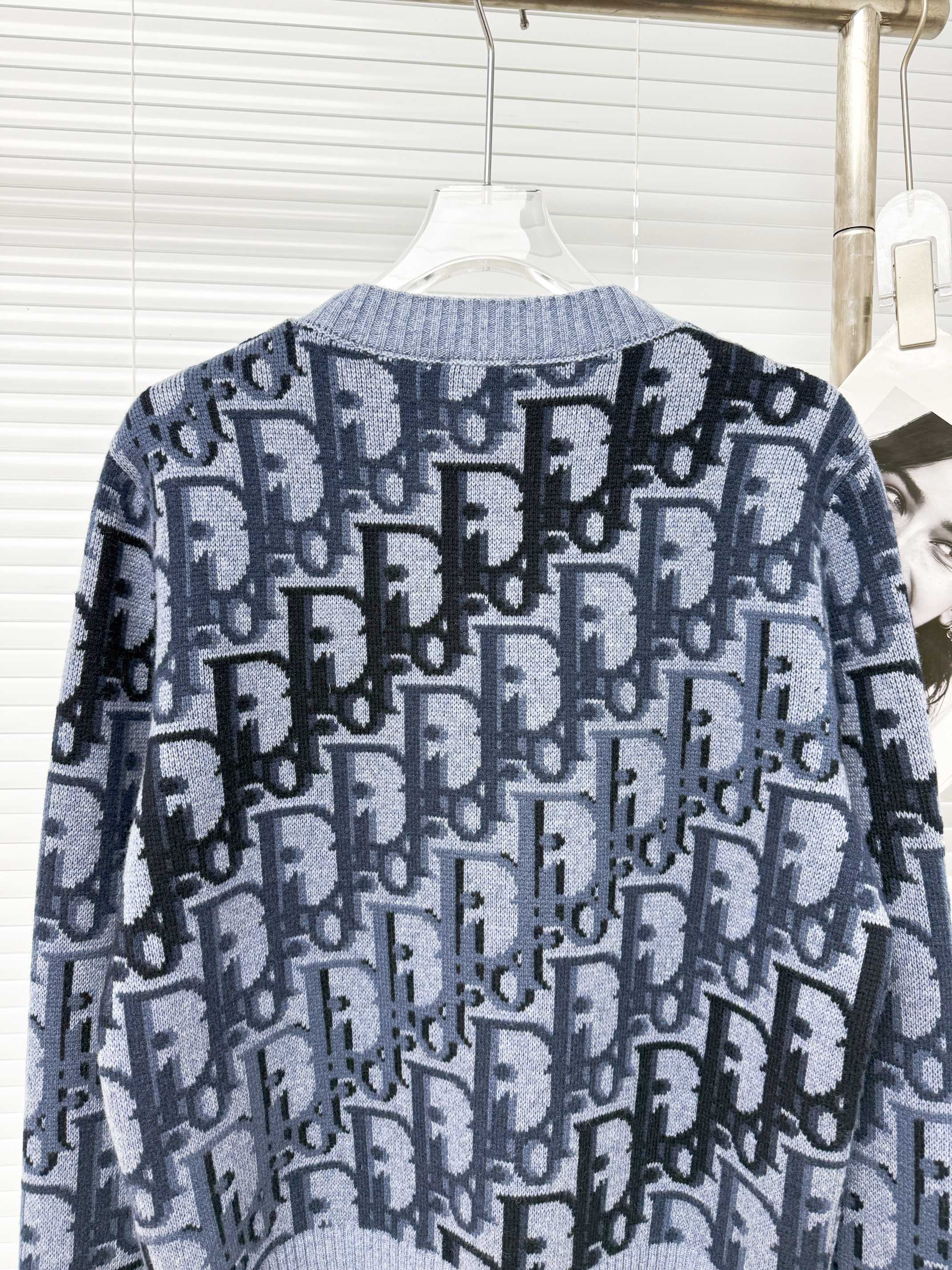 Dior 디올 로고 그래픽 라운드 니트 스웨터 12