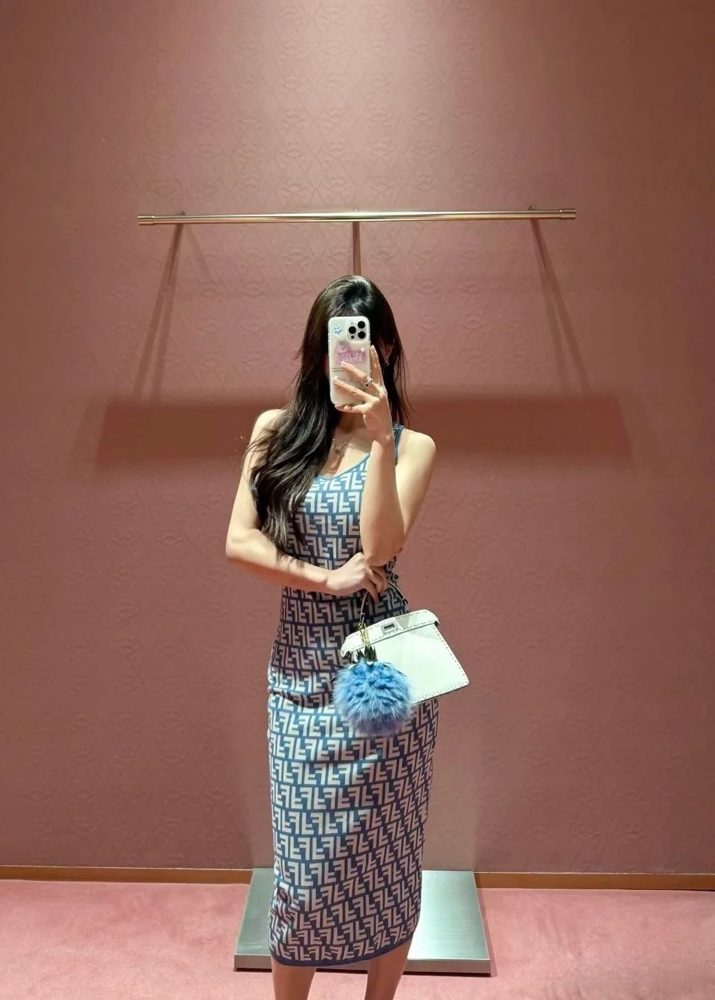 FENDI 펜디 FF 모노그램 니트 슬리브리스 원피스 3