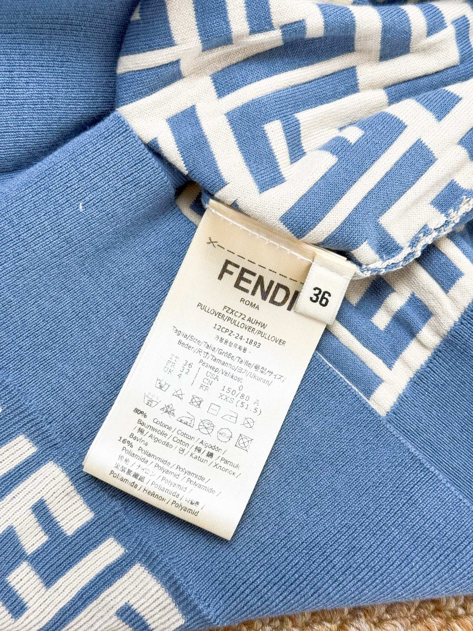 FENDI 펜디 FF 모노그램 니트 슬리브리스 원피스 17