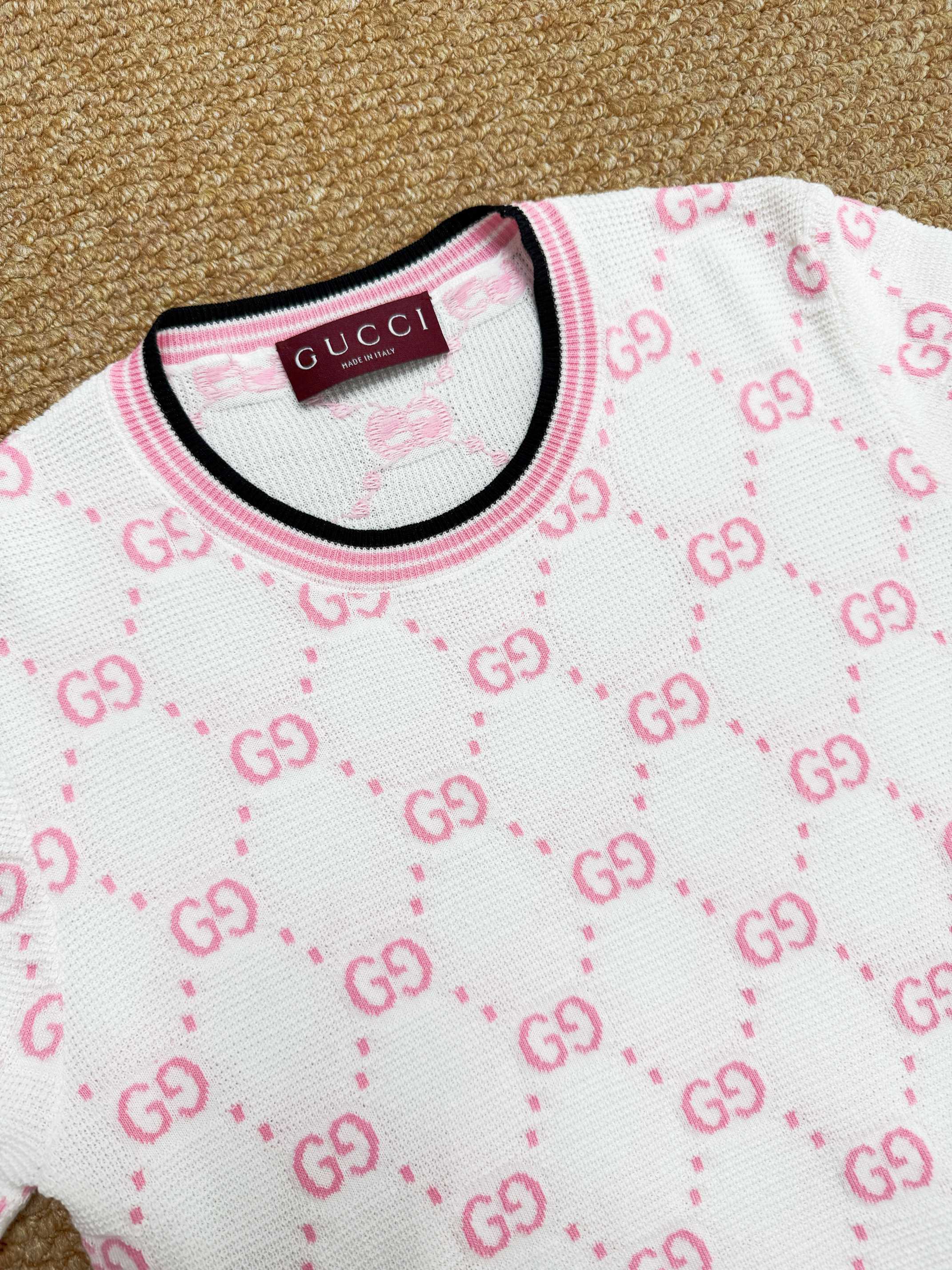 GUCCI 구찌 GG 모노그램 자가드 반팔 니트 탑 16