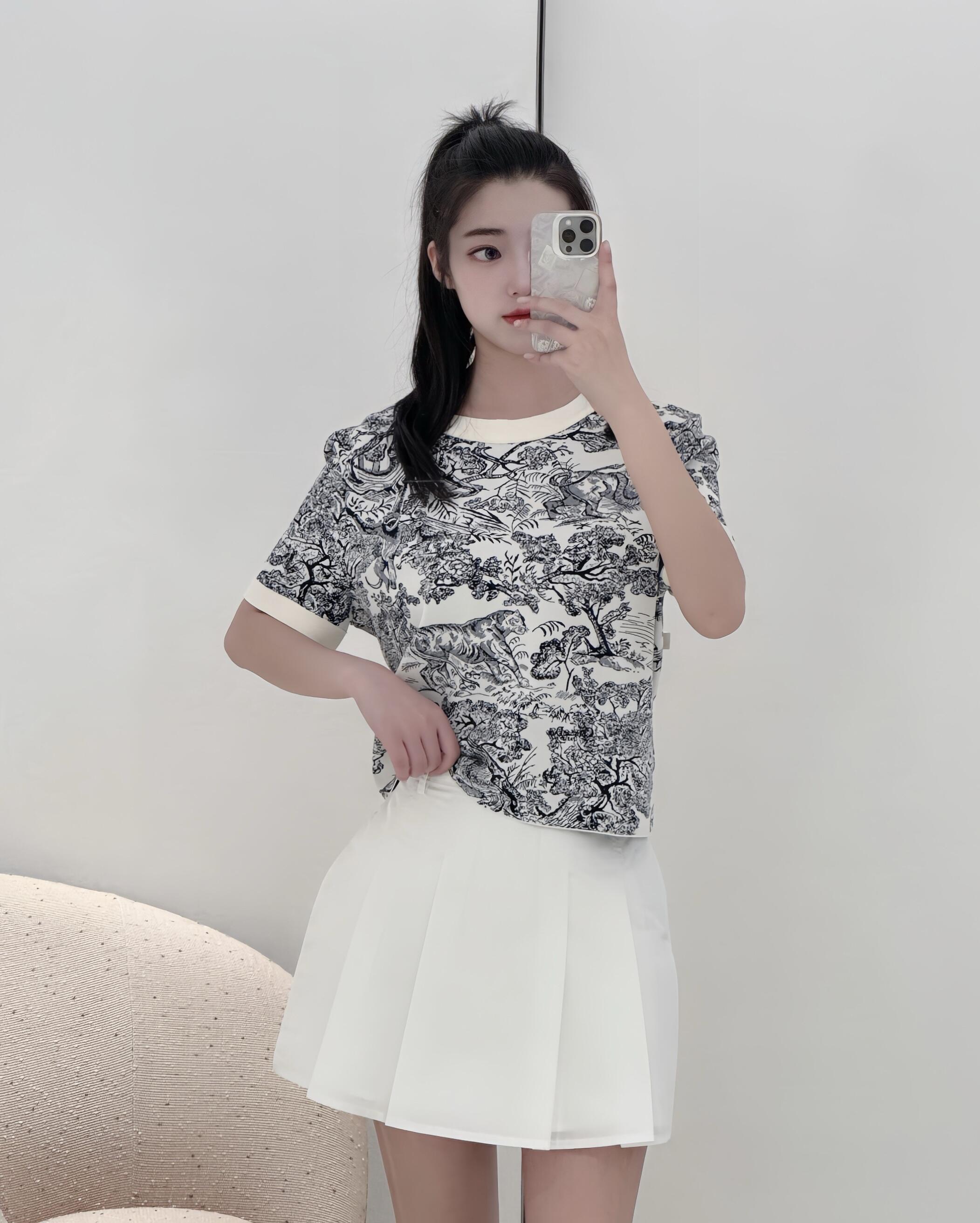 Dior 디올 ‘투알 드 주이’ 애니멀 자카드 반팔 니트 5