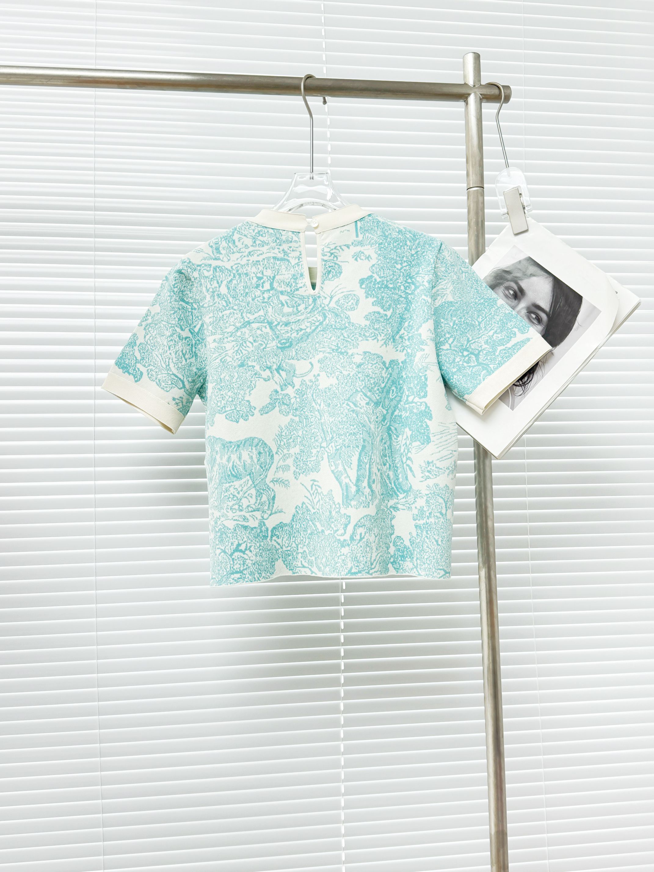 Dior 디올 ‘투알 드 주이’ 애니멀 자카드 반팔 니트 21