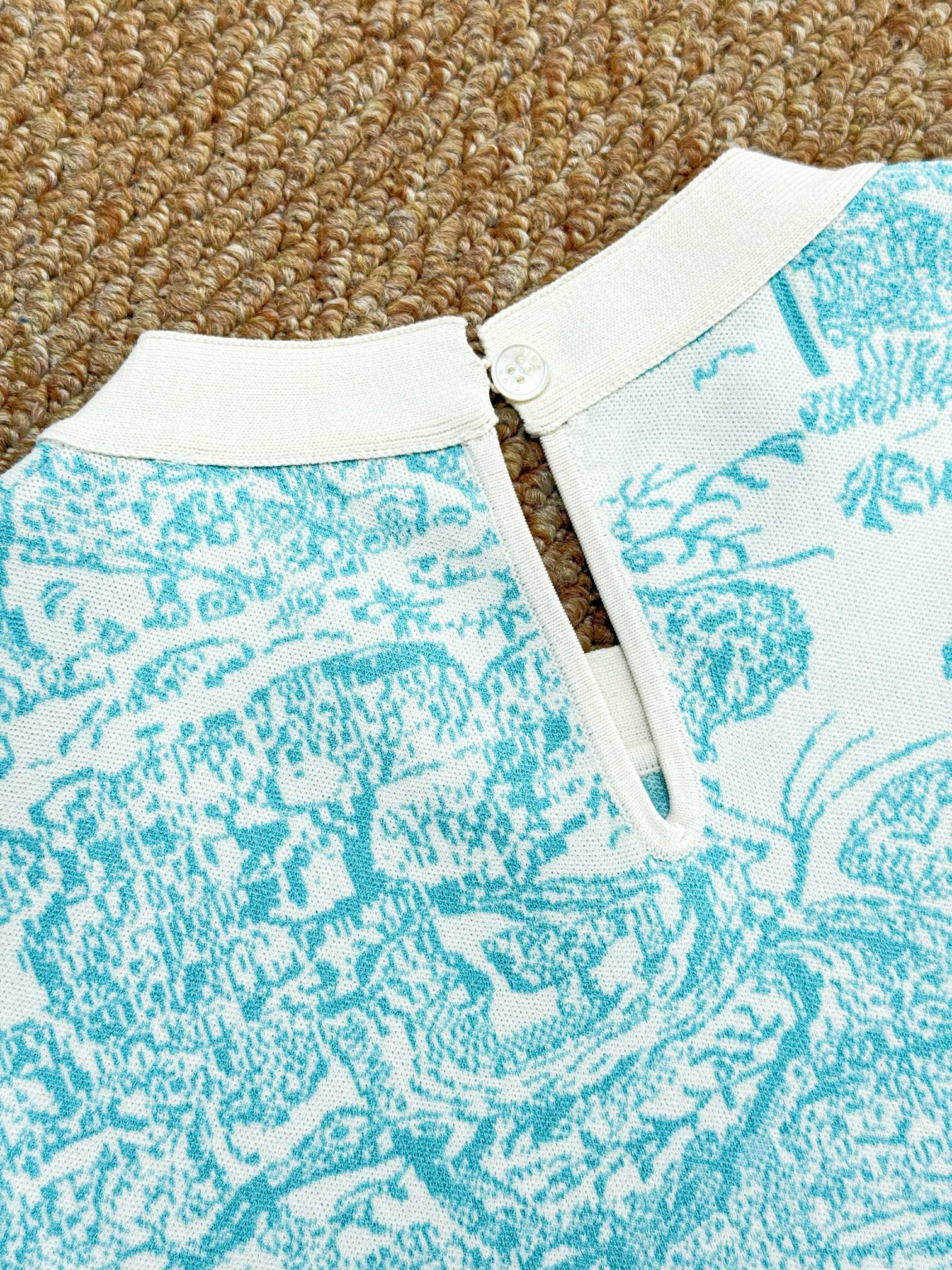 Dior 디올 ‘투알 드 주이’ 애니멀 자카드 반팔 니트 25