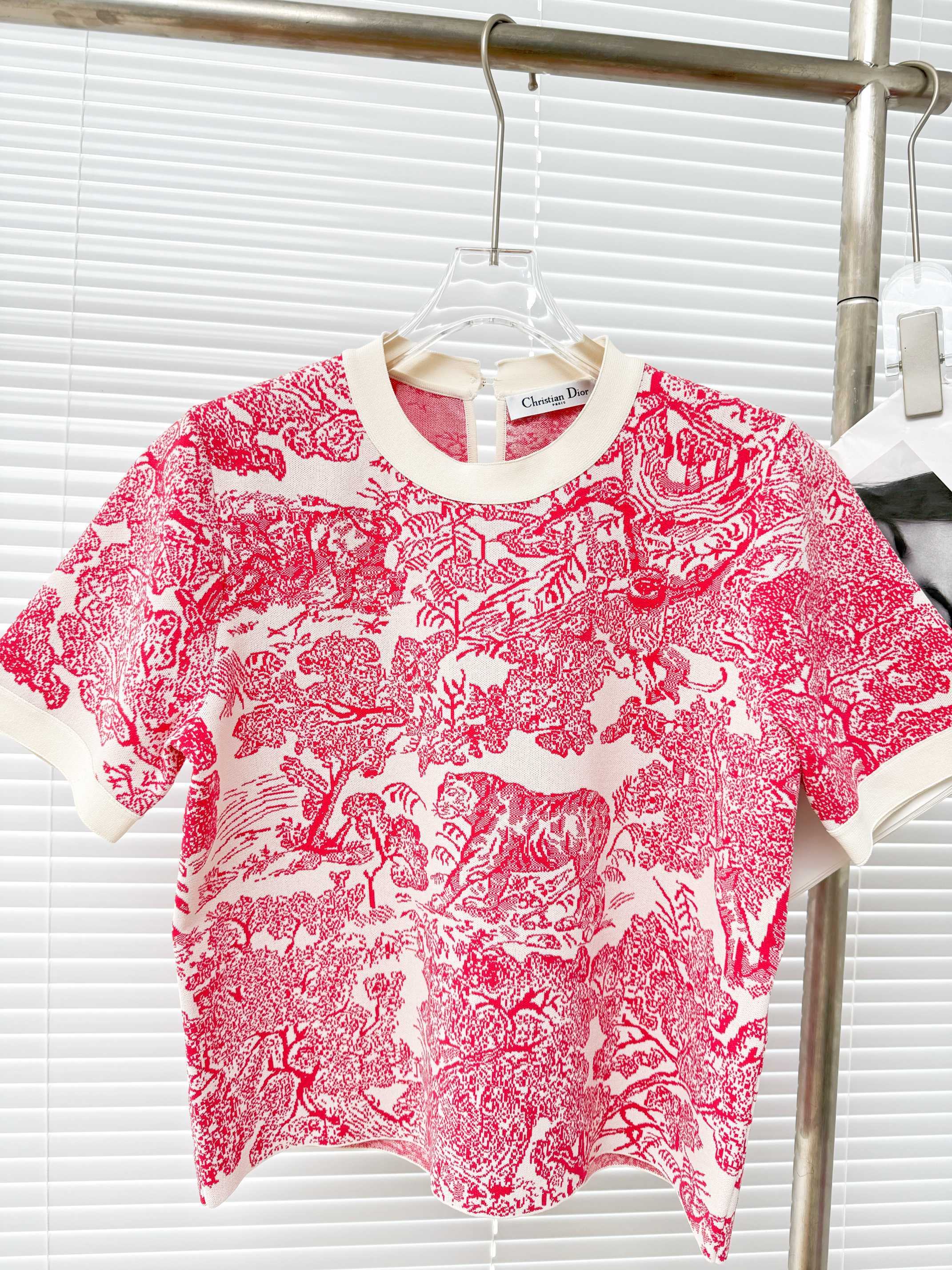 Dior 디올 ‘투알 드 주이’ 애니멀 자카드 반팔 니트 31