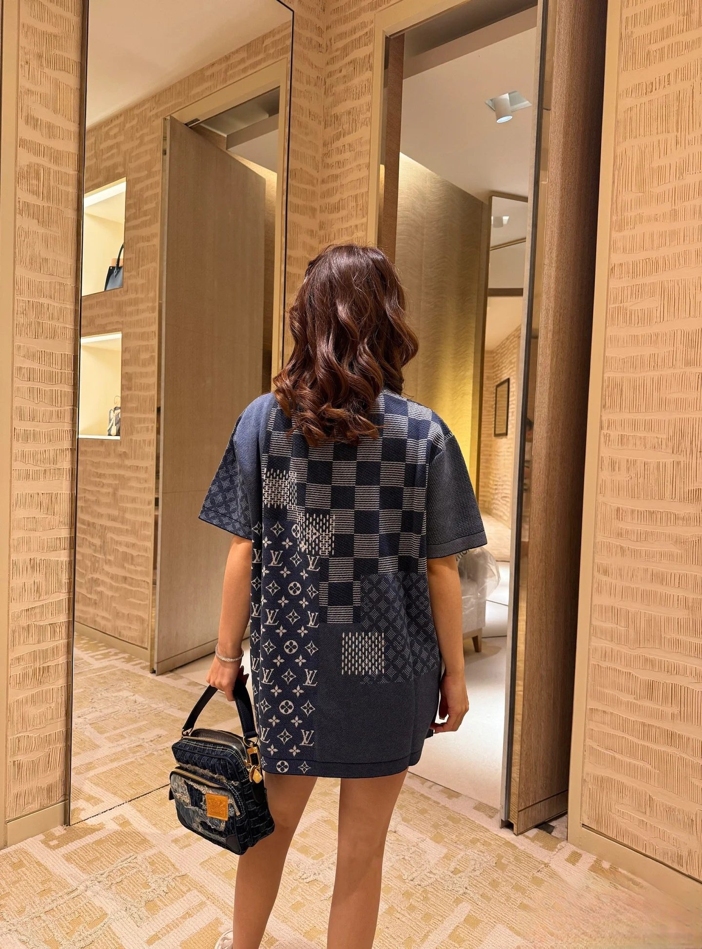 LOUIS VUITTON 루이비통 다미에 모노그램 패치워크 코튼 반팔 티셔츠 3