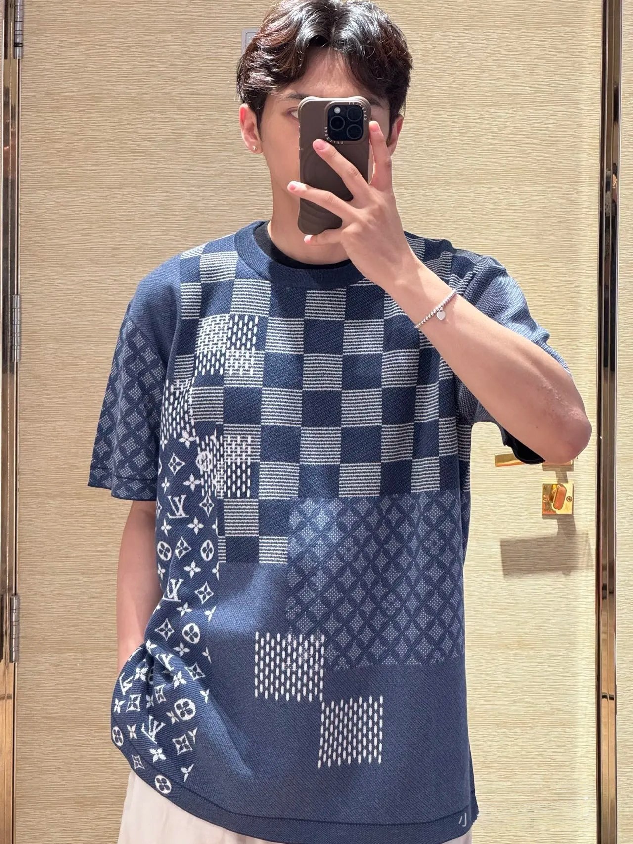 LOUIS VUITTON 루이비통 다미에 모노그램 패치워크 코튼 반팔 티셔츠 4