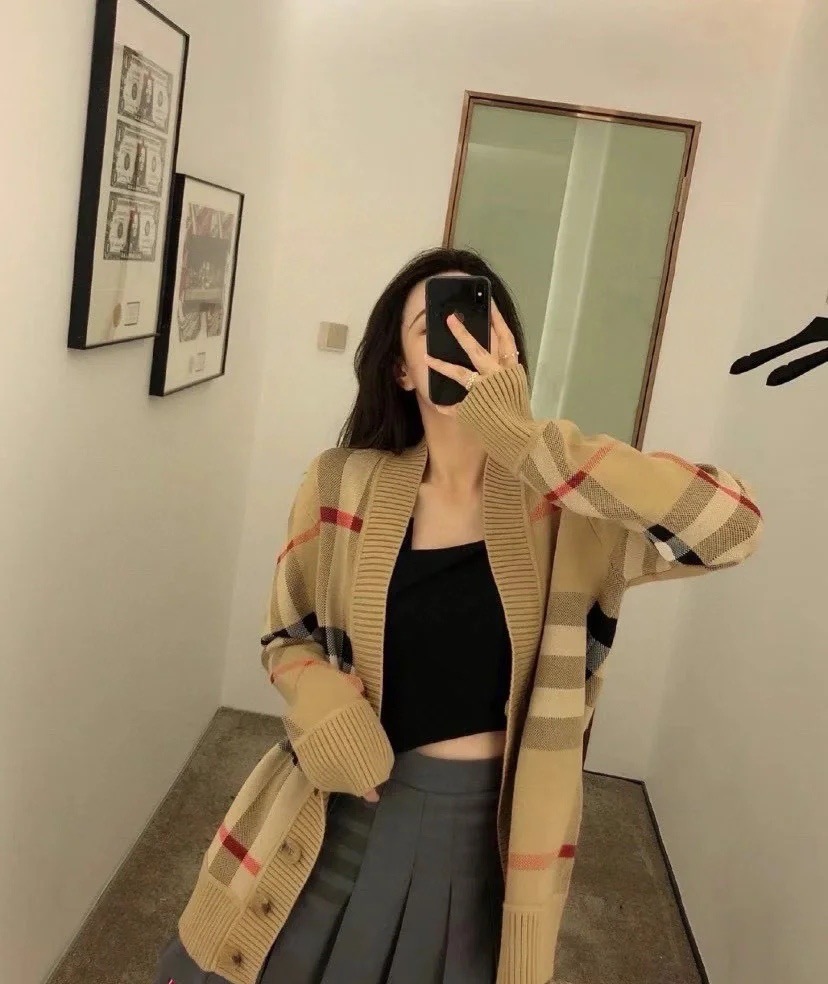 BURBERRY 버버리 체크 패턴 울 블렌드 오버사이즈 가디건 14