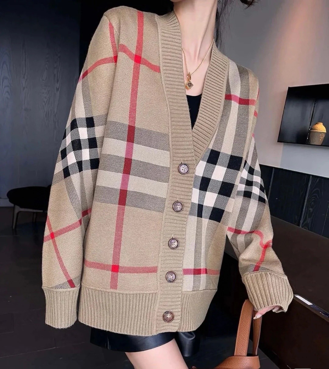BURBERRY 버버리 체크 패턴 울 블렌드 오버사이즈 가디건 17
